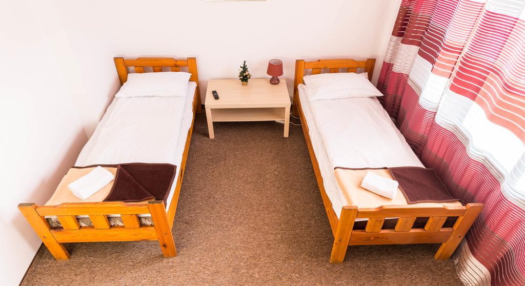 Double Room Bathroom