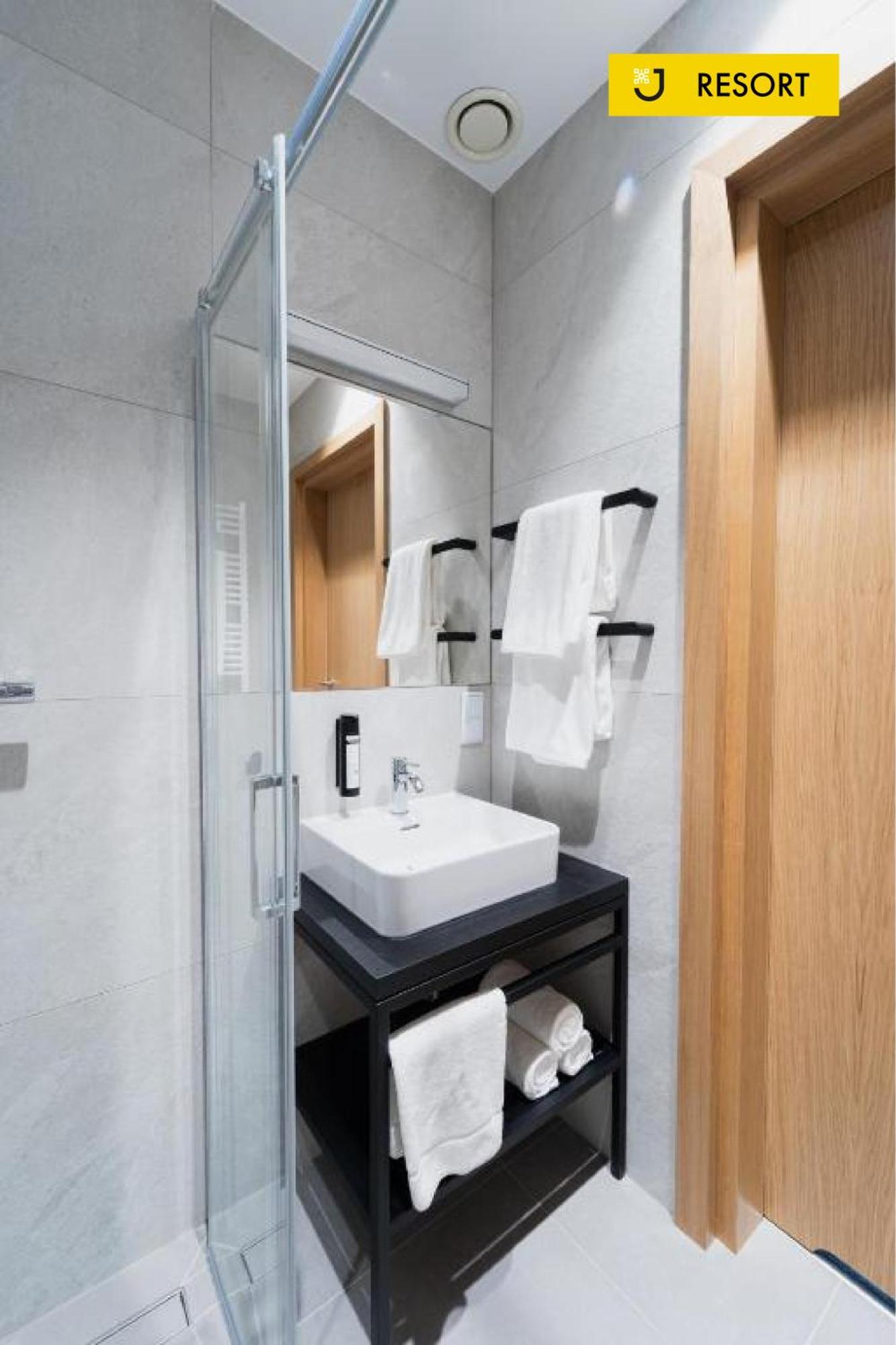Basic Triple Room
