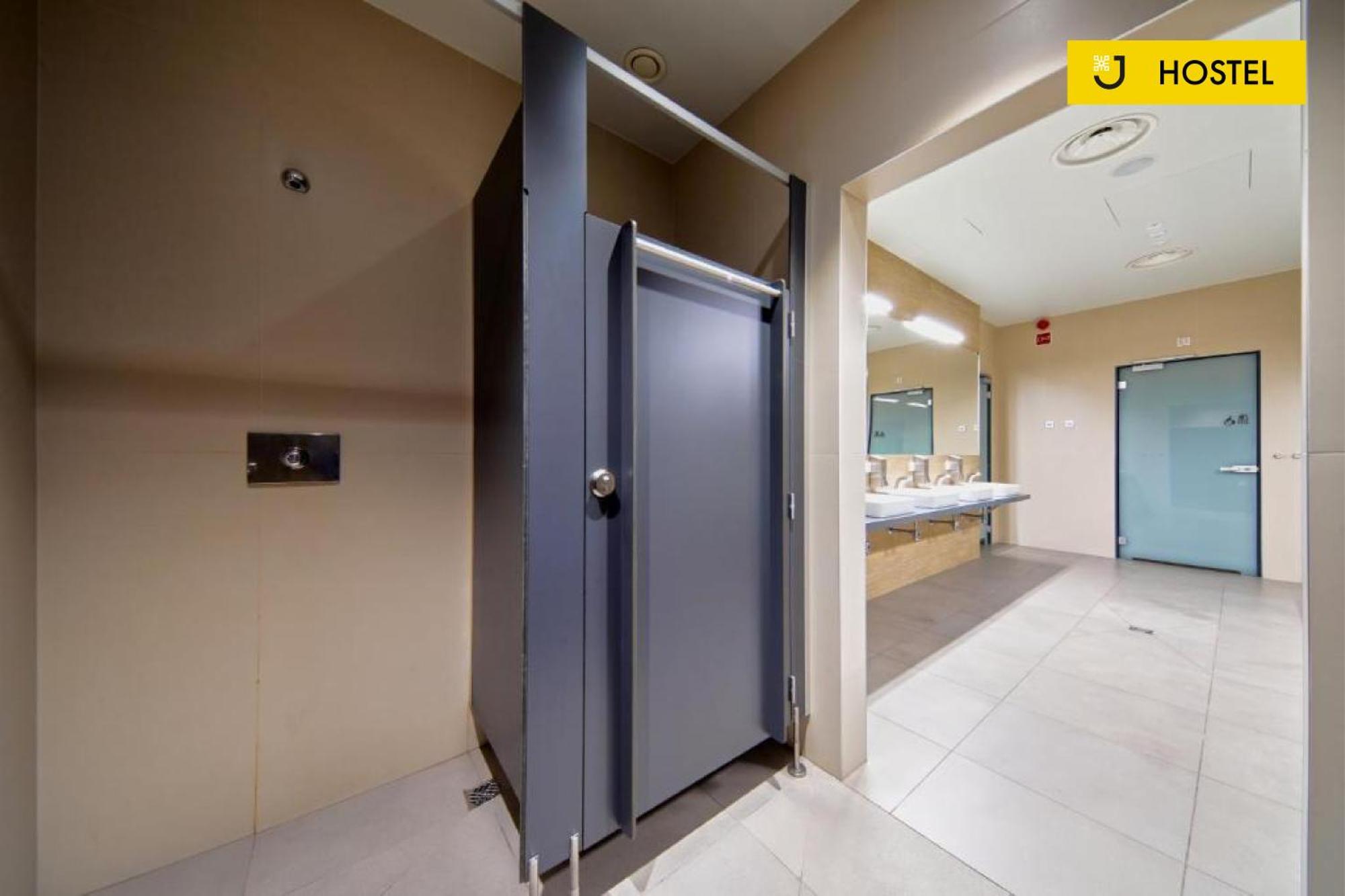 Mixed Dormitory Room