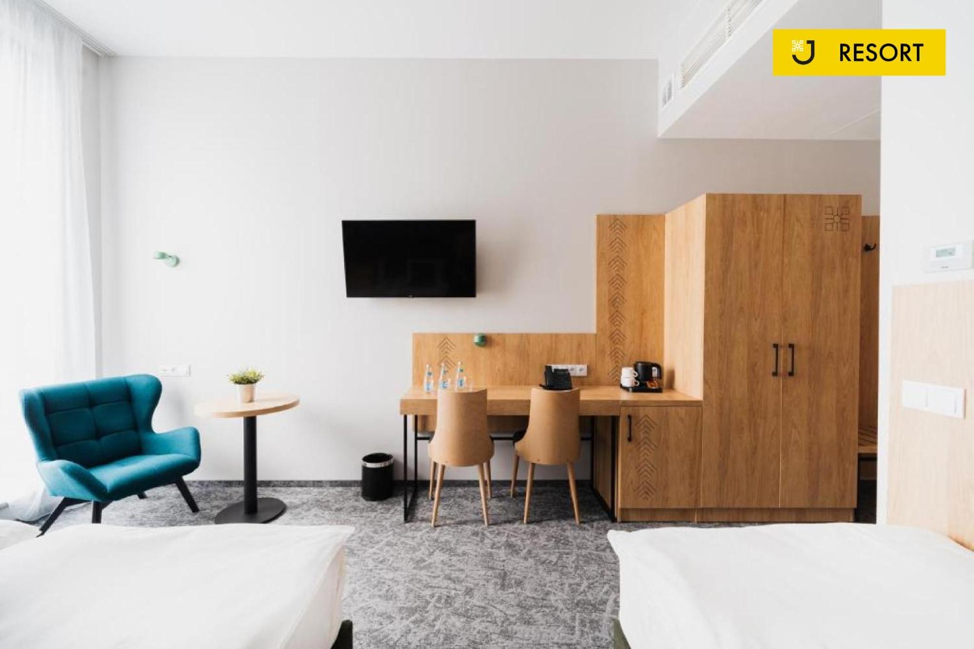 Basic Triple Room