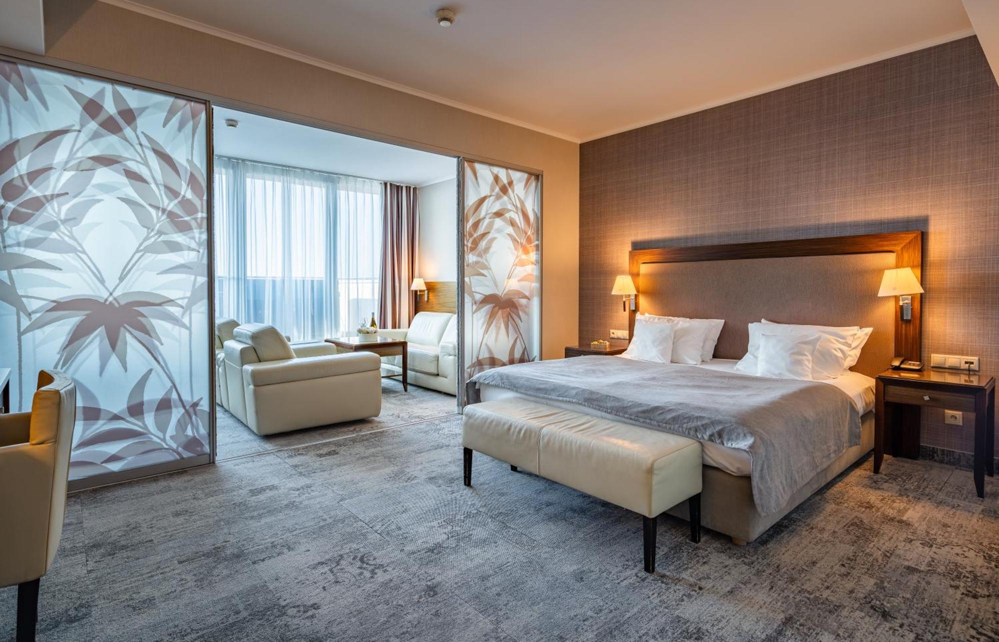 Two-room apartment jacuzzi on the terrace