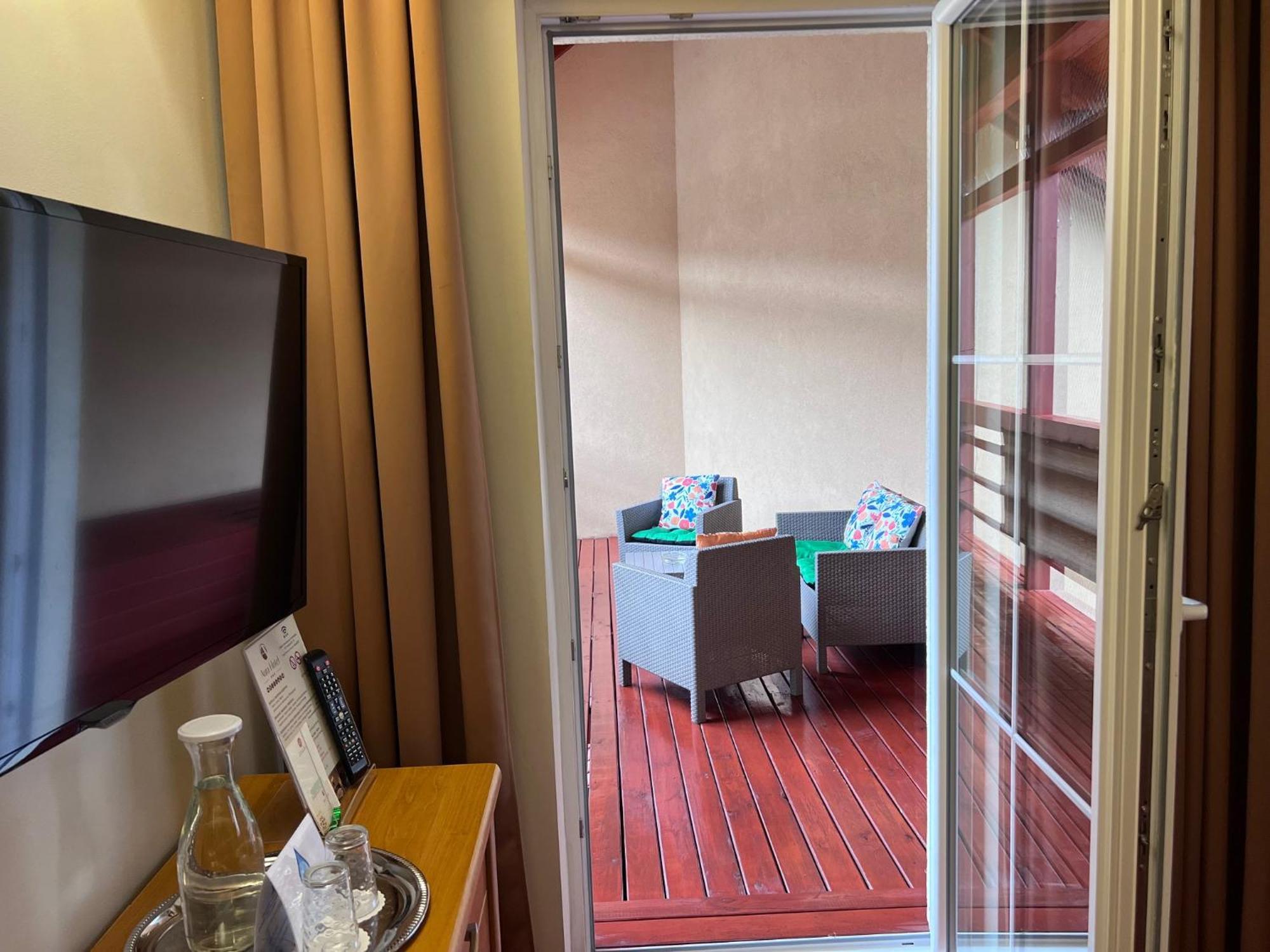 Twin Room Terrace