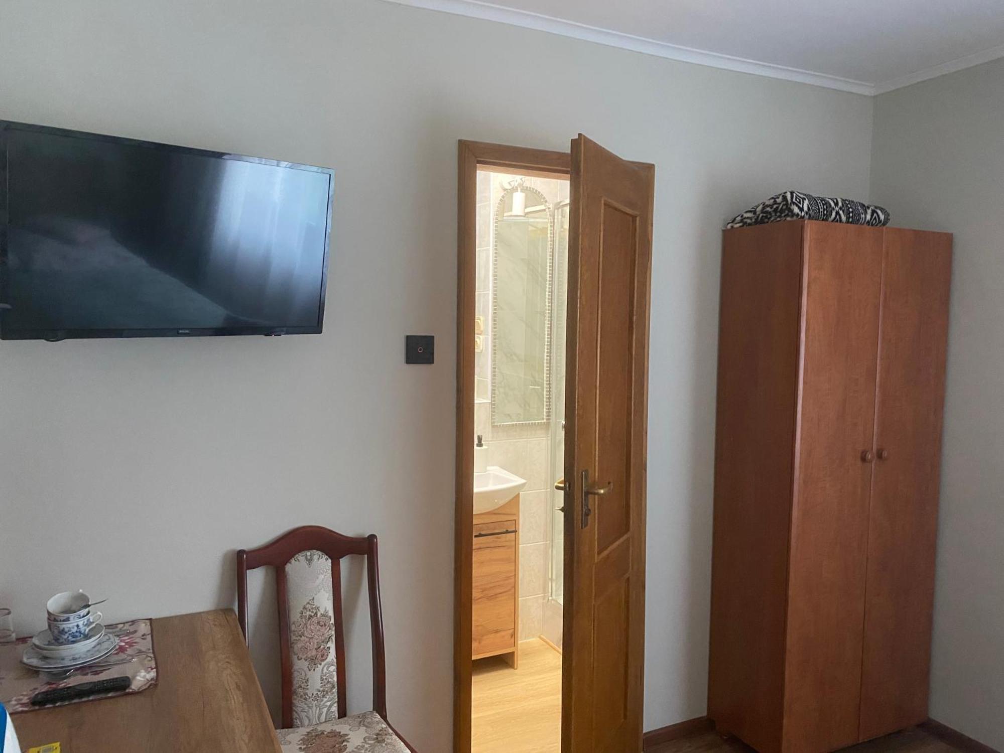 Double Room Private Bathroom