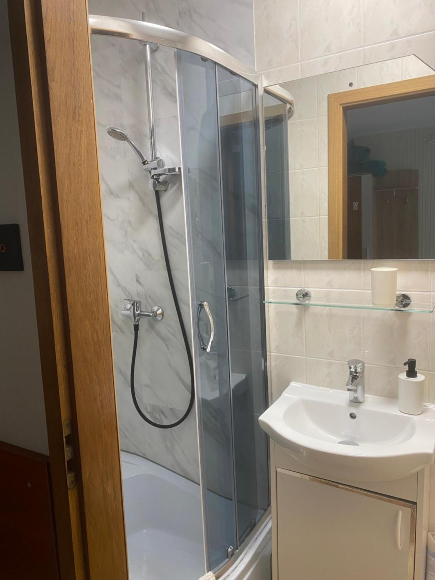 Twin Room Bathroom