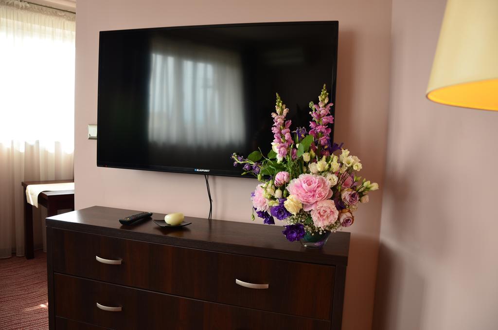 Standard Double Suite