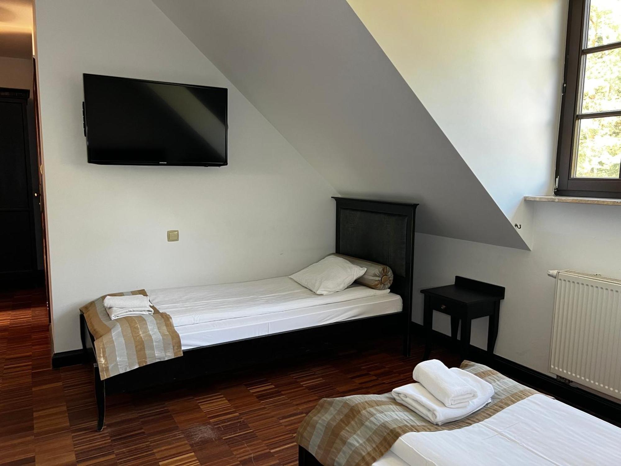 Triple Room Private Bathroom