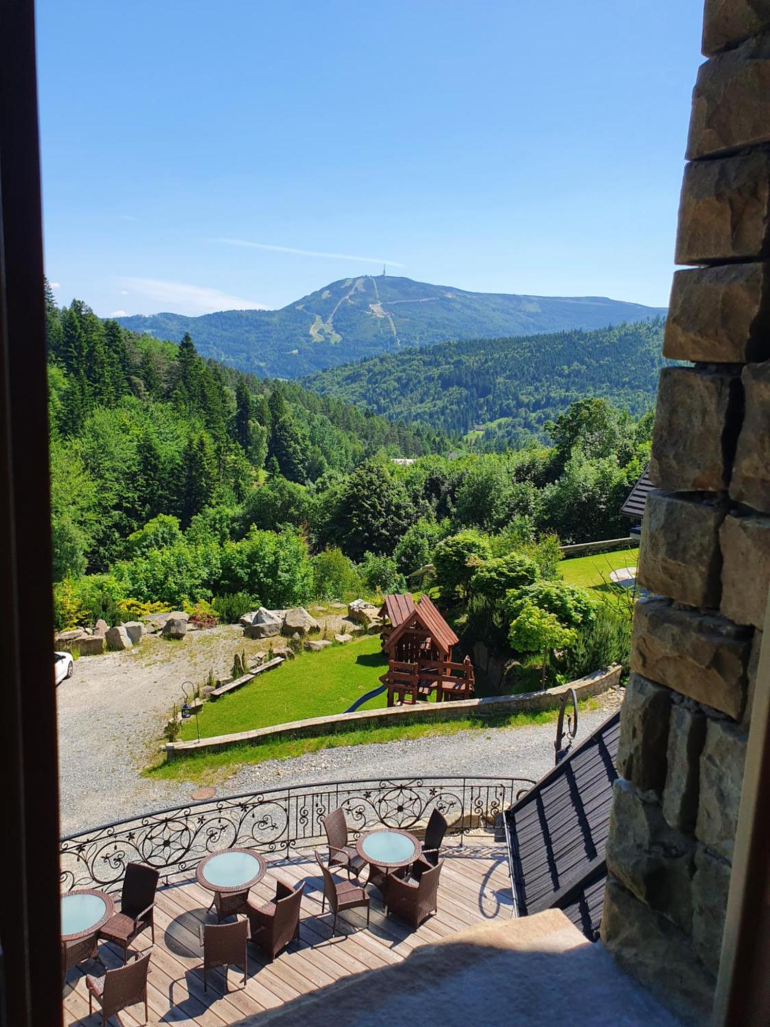 Double Room Mountain View