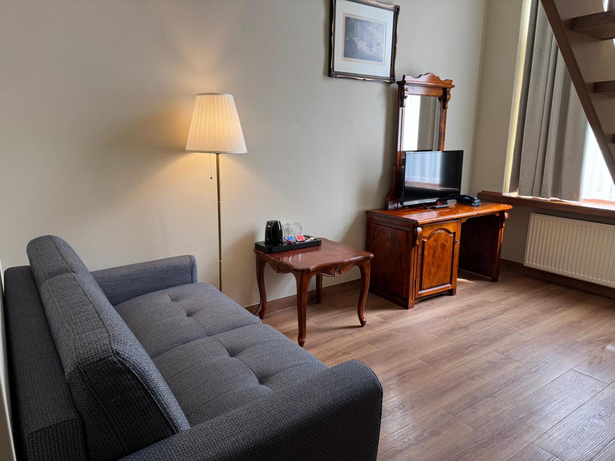 Deluxe Family Suite
