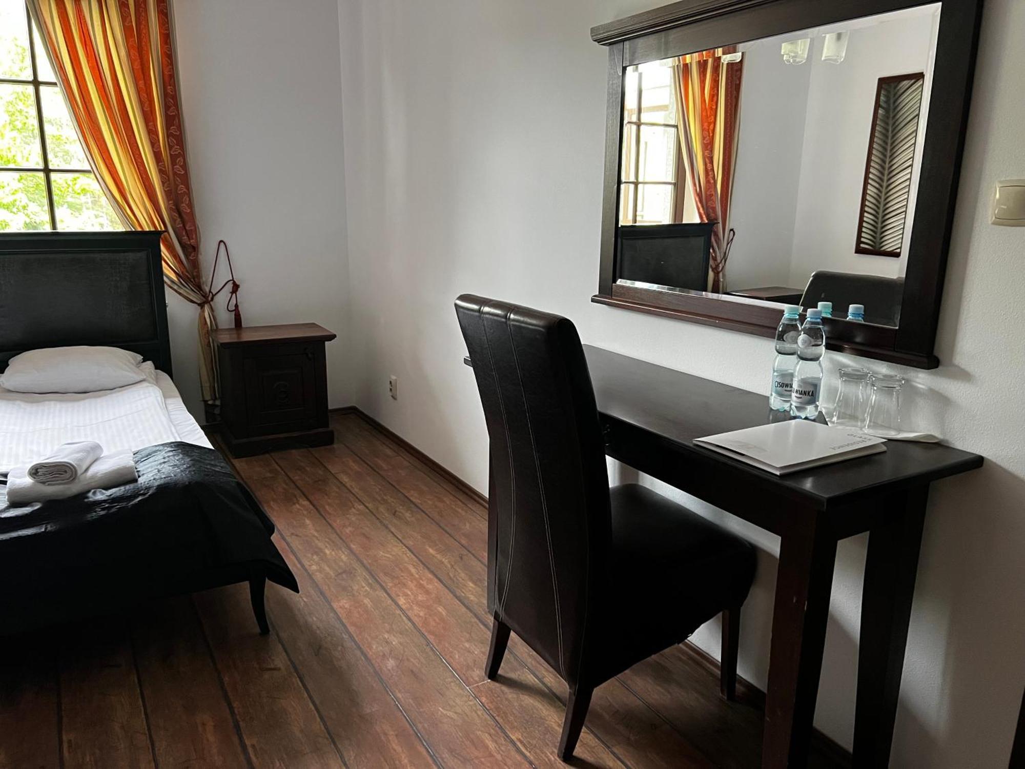 Double Room Private Bathroom