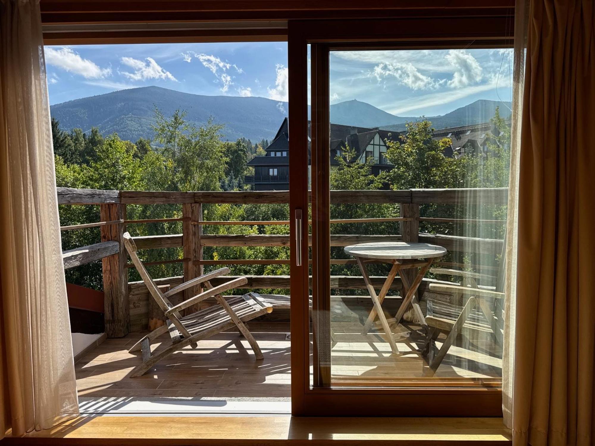 Apartment Mountain View
