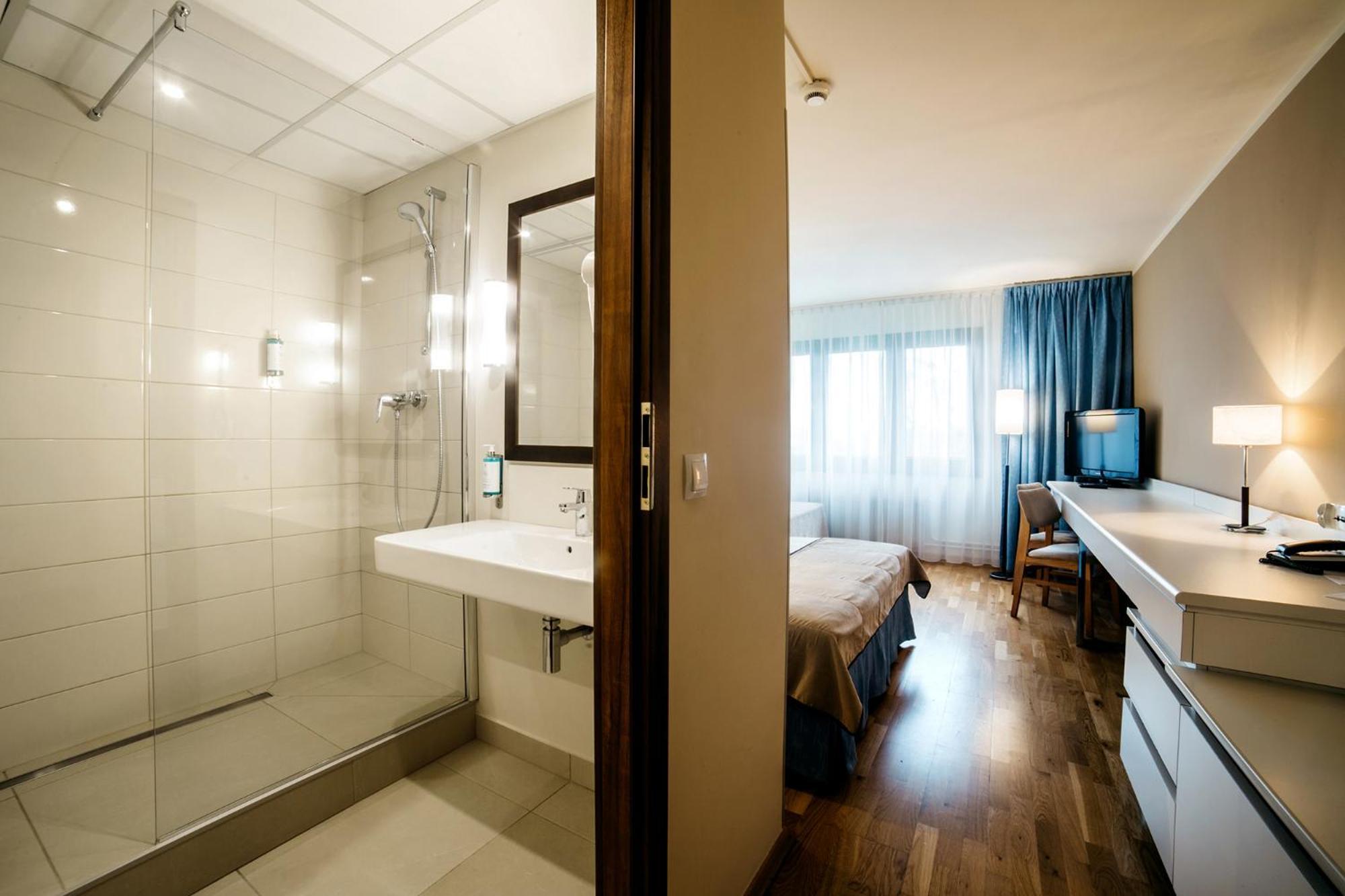 Superior Double Room Lake View