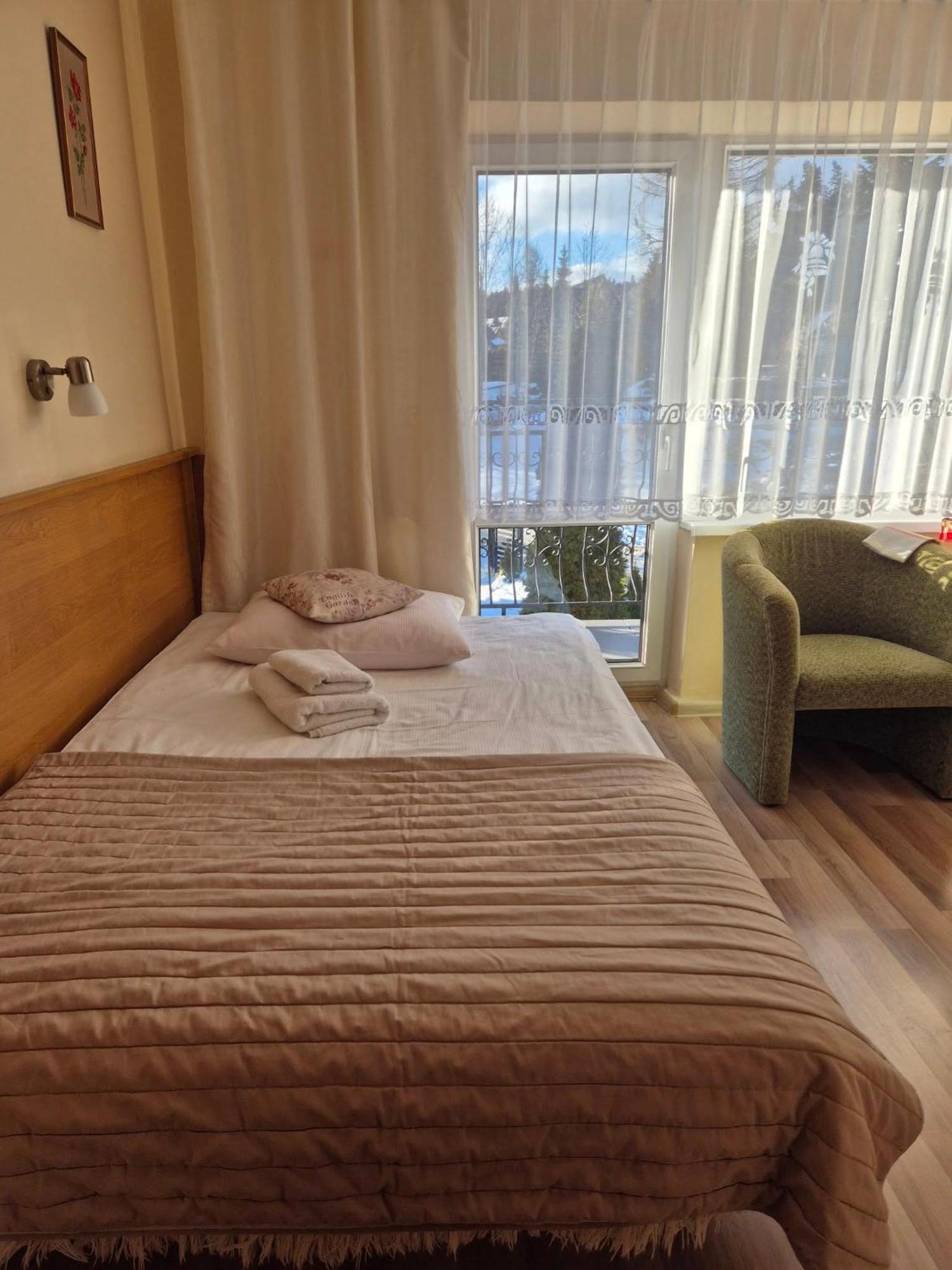 Small Single Room