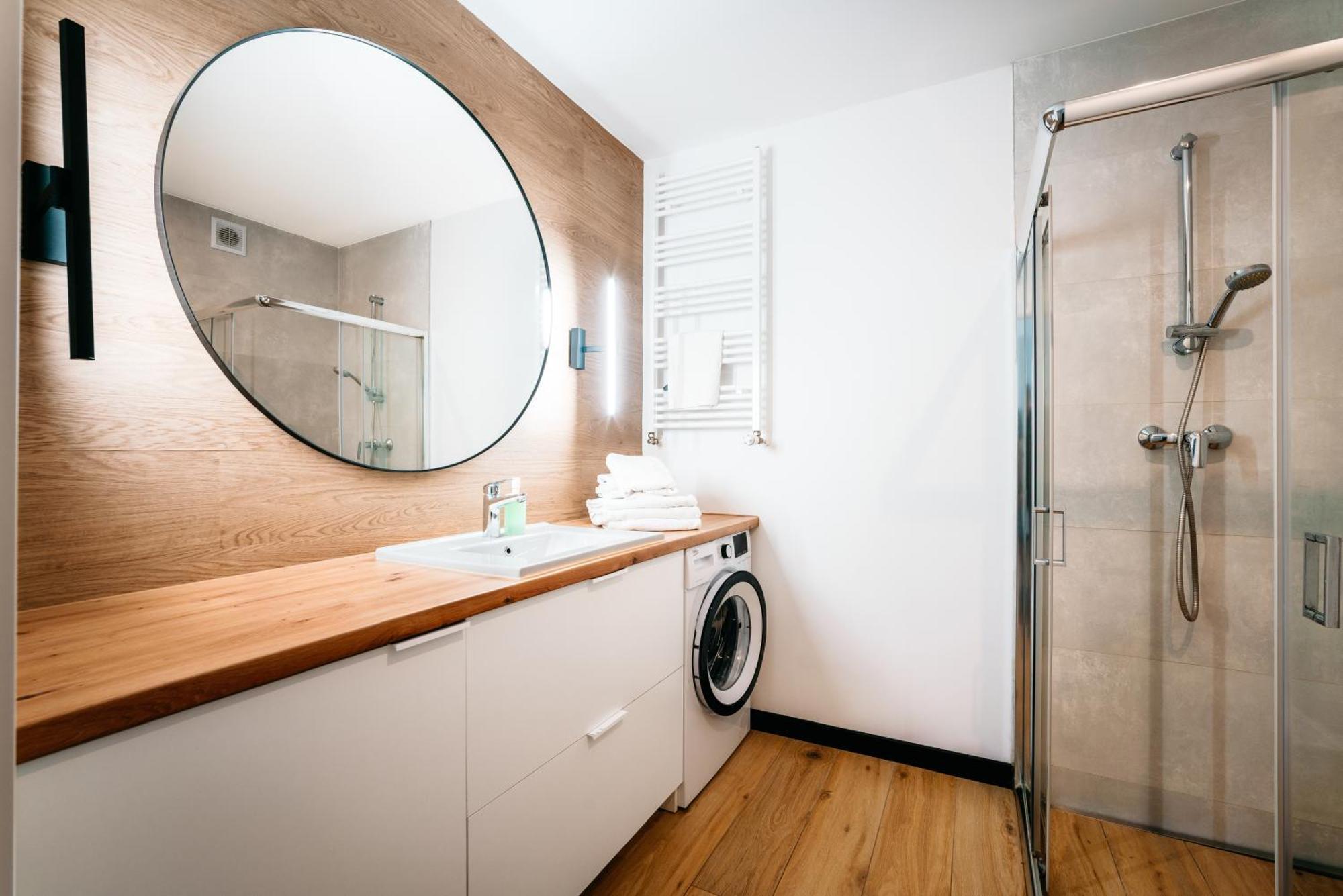 Superior Apartment in building A/C/D
