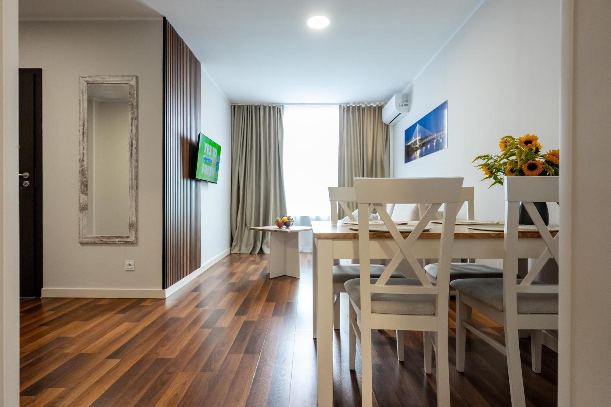 Deluxe Apartment