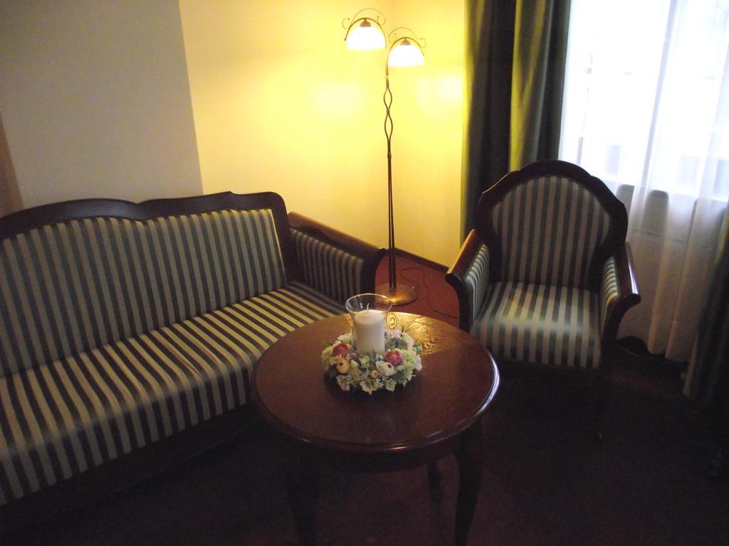 Double or Twin Room Extra Bed