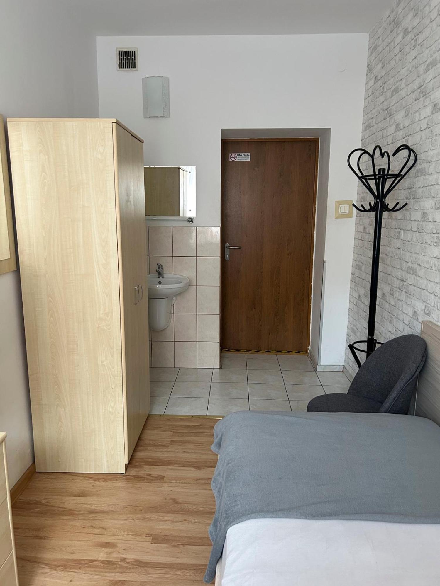 Economy Single Room
