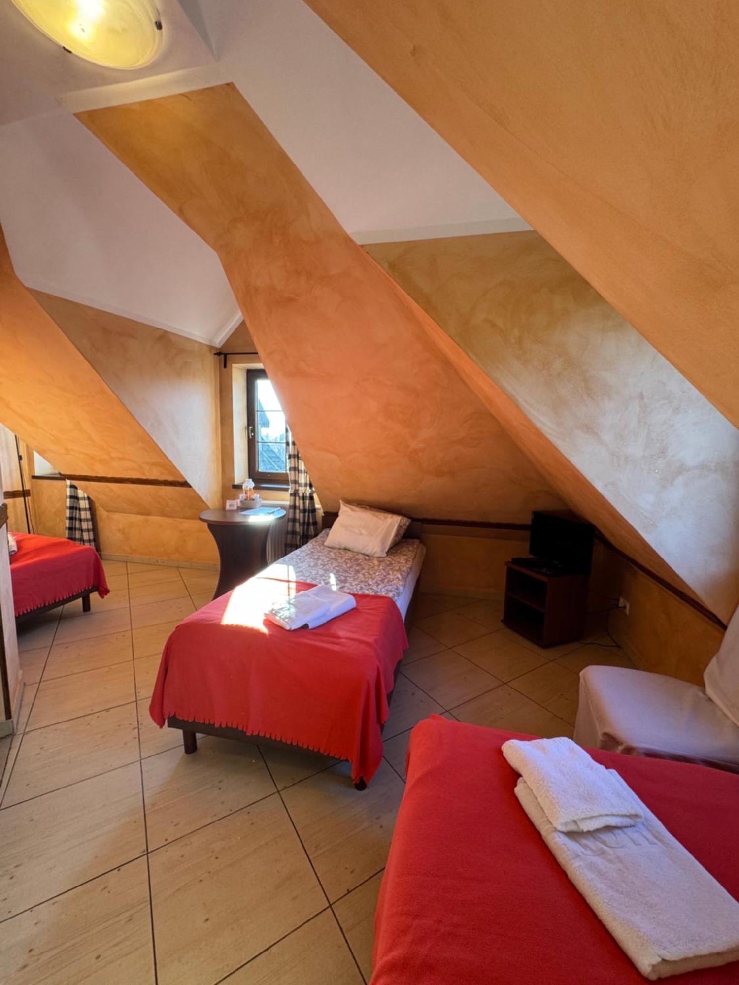 Triple Room