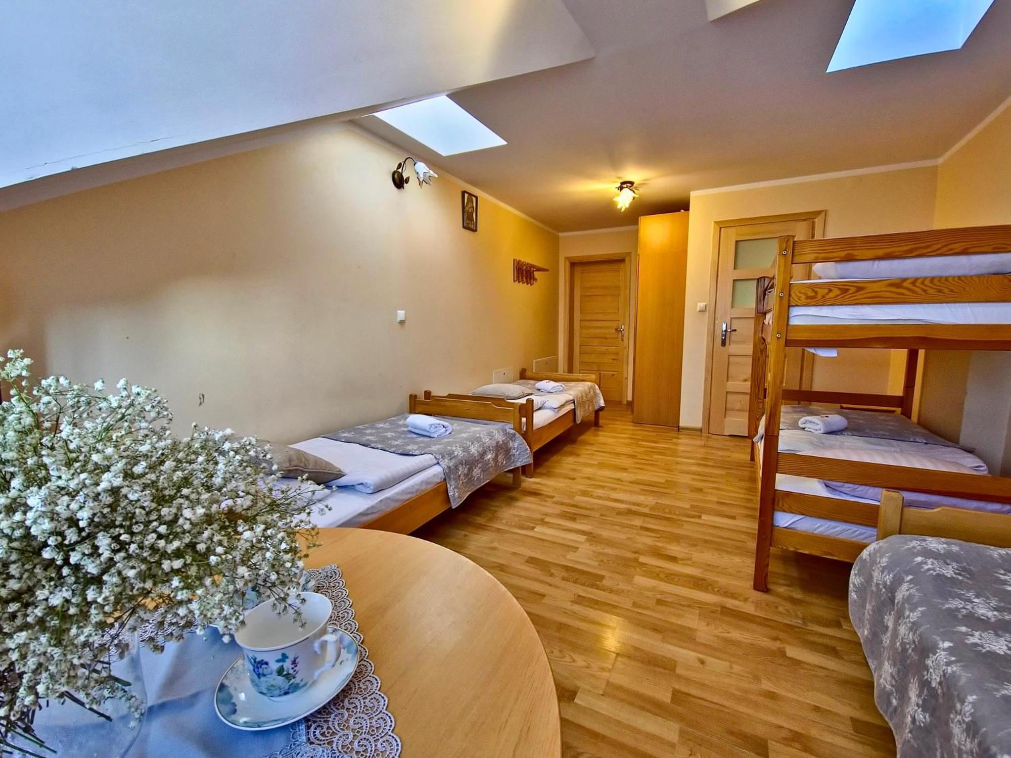 Quadruple Room Private Bathroom
