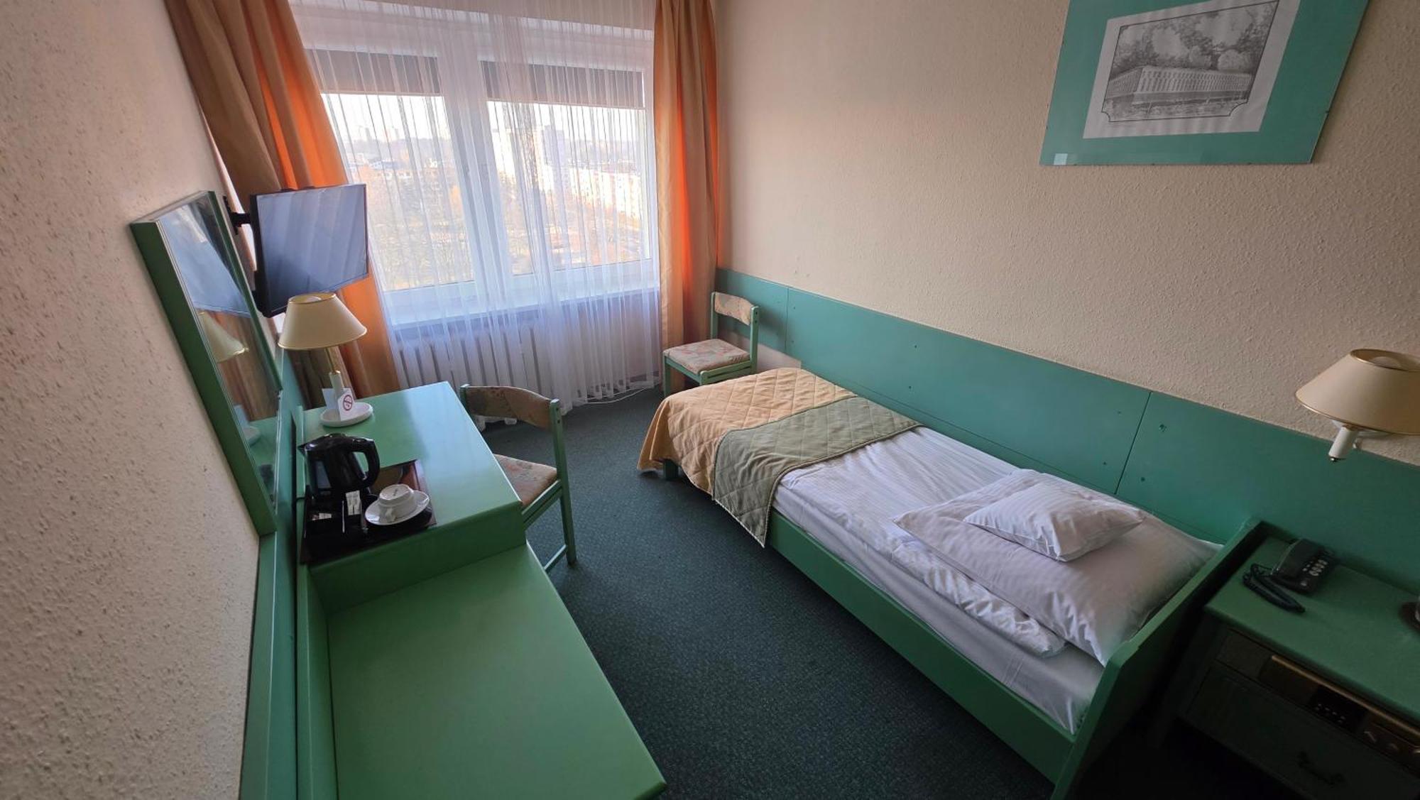 Economy Single Room