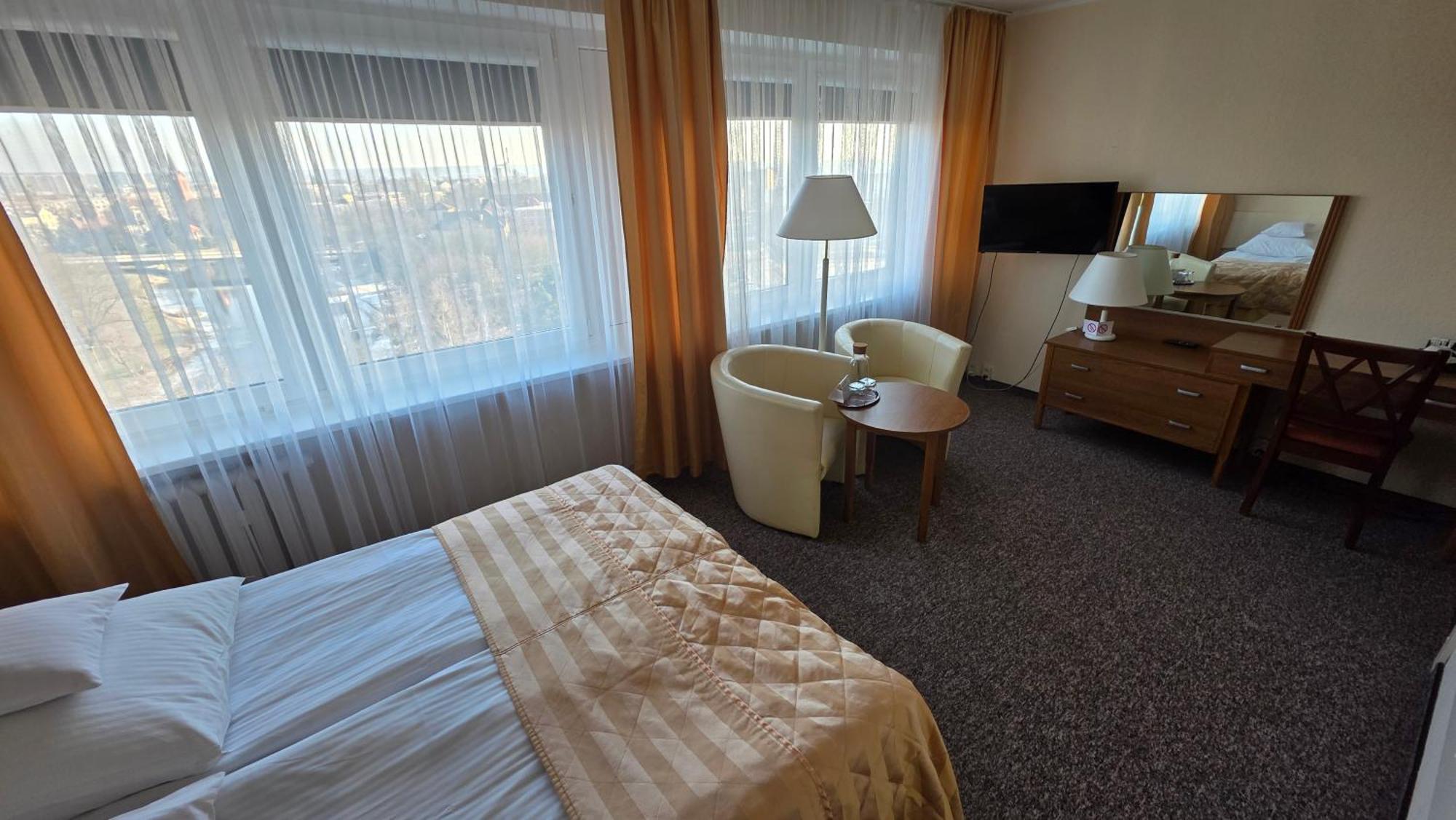 Economy Single Room