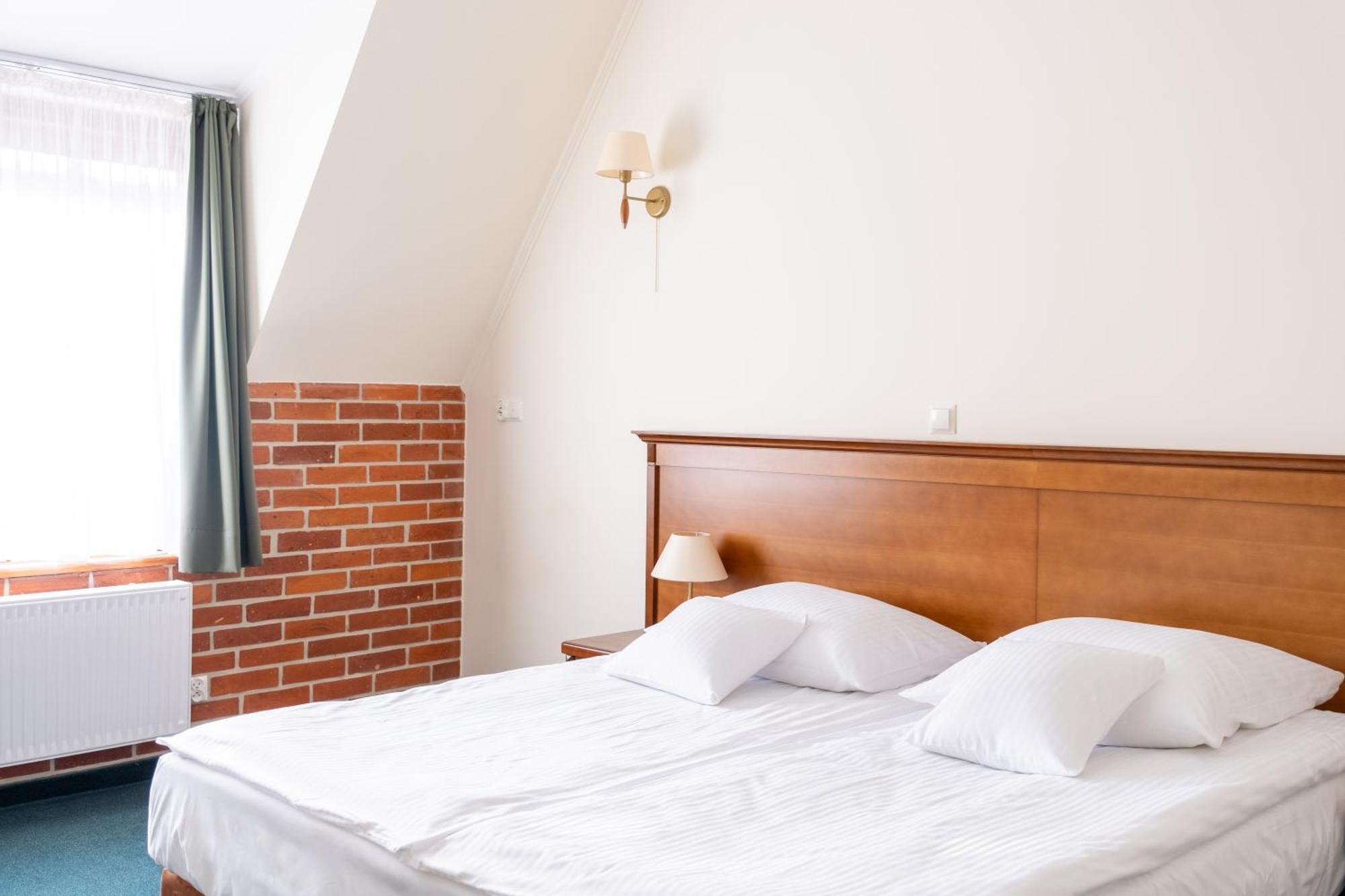 Large Double Room