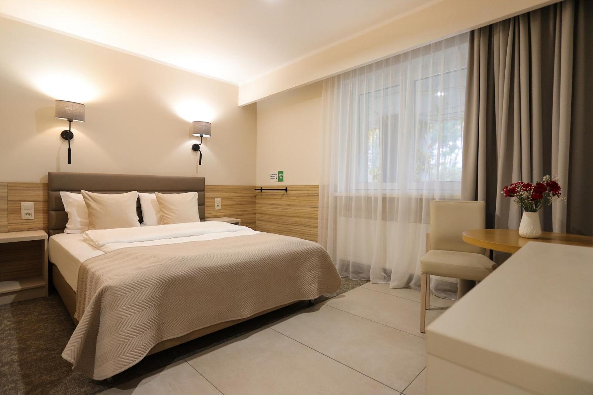 Large Double Room