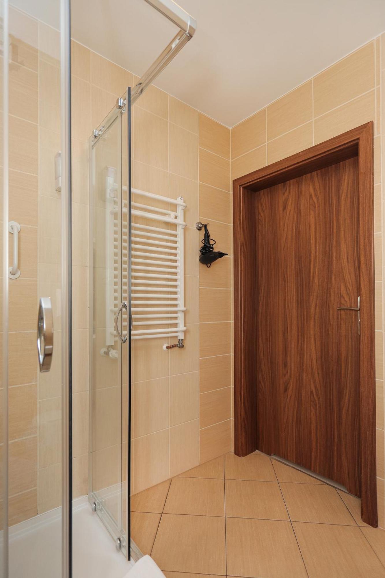 Large Double Room