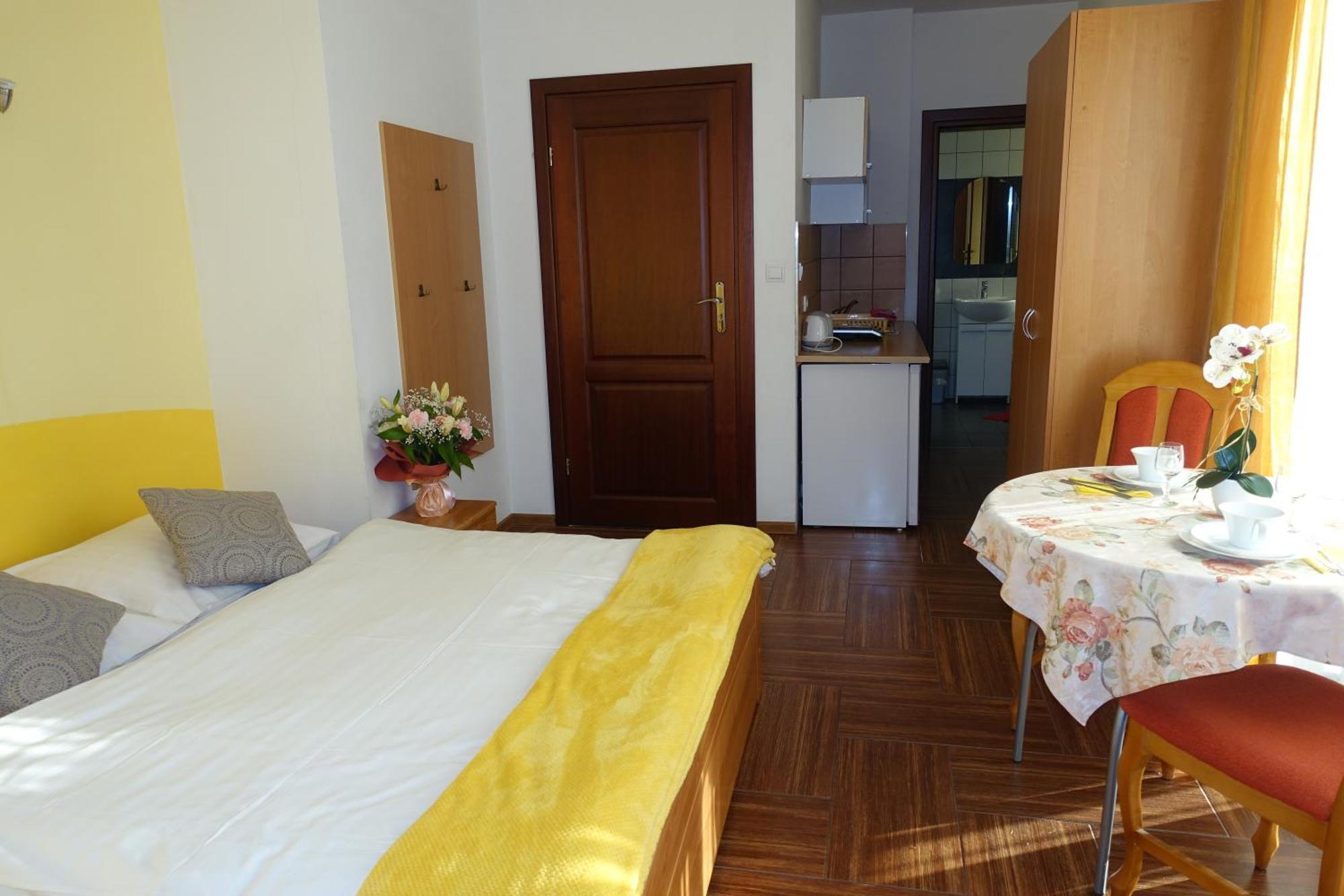 Large Double Room
