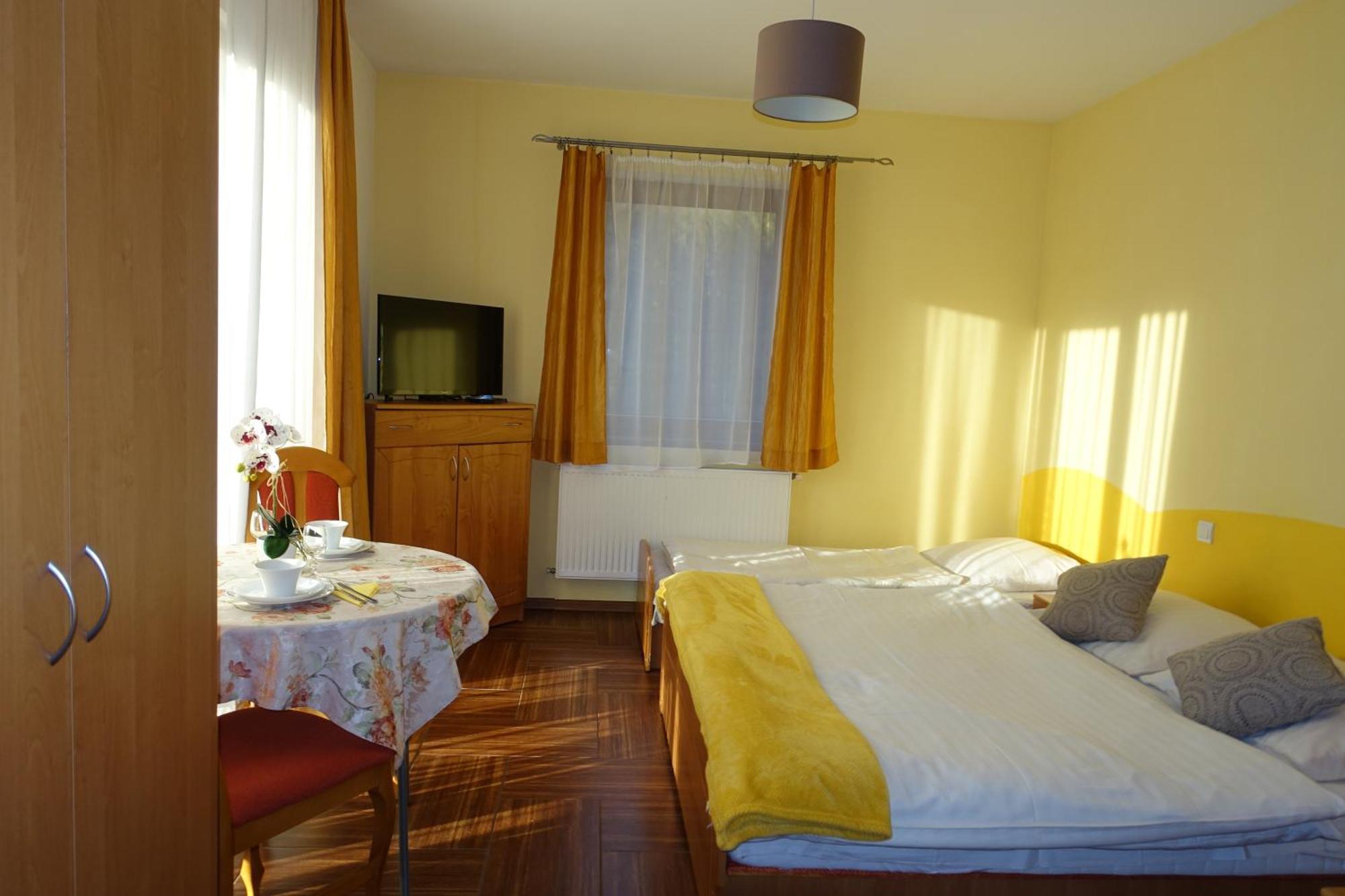 Large Double Room