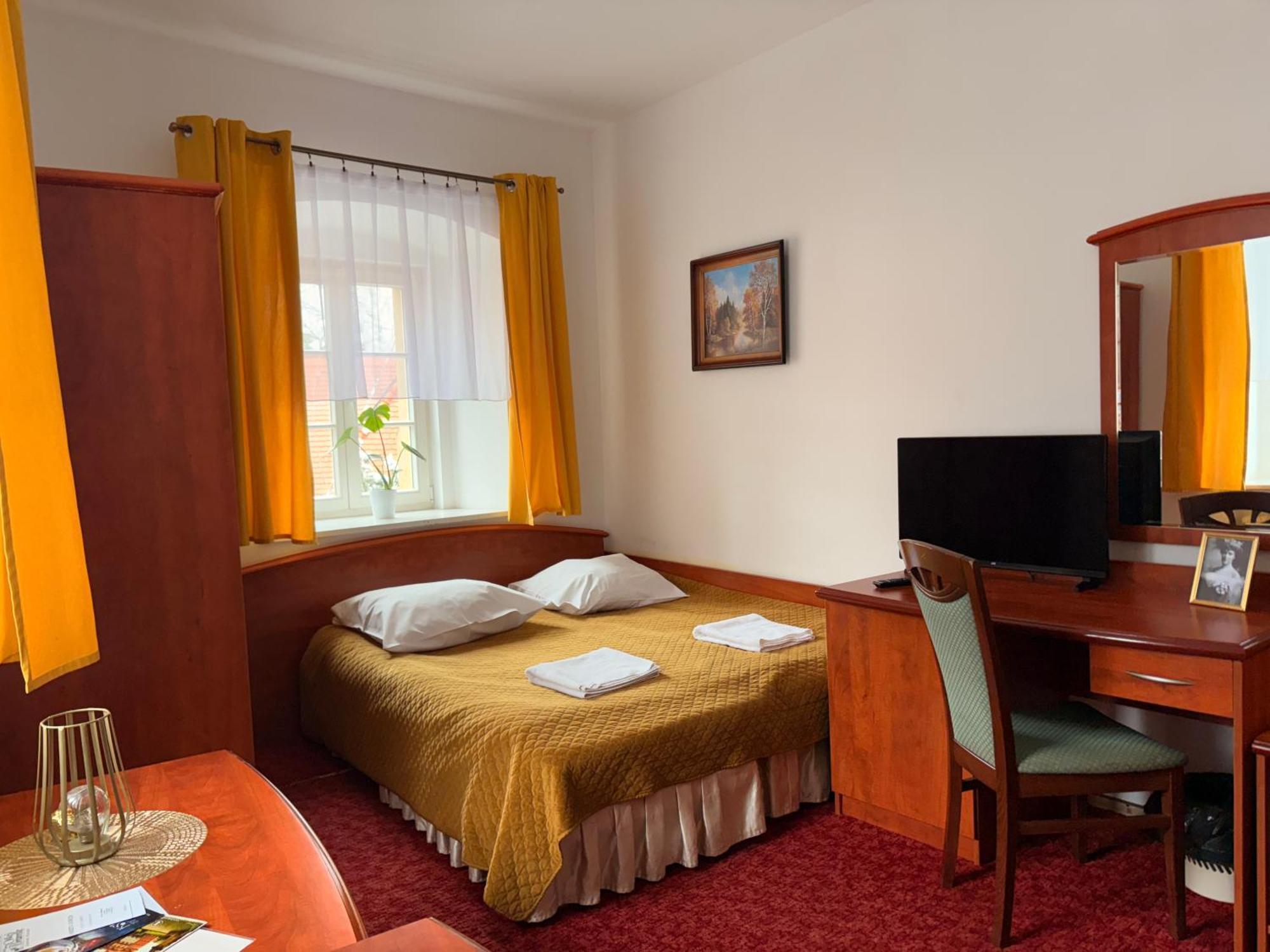 Economy Double Room