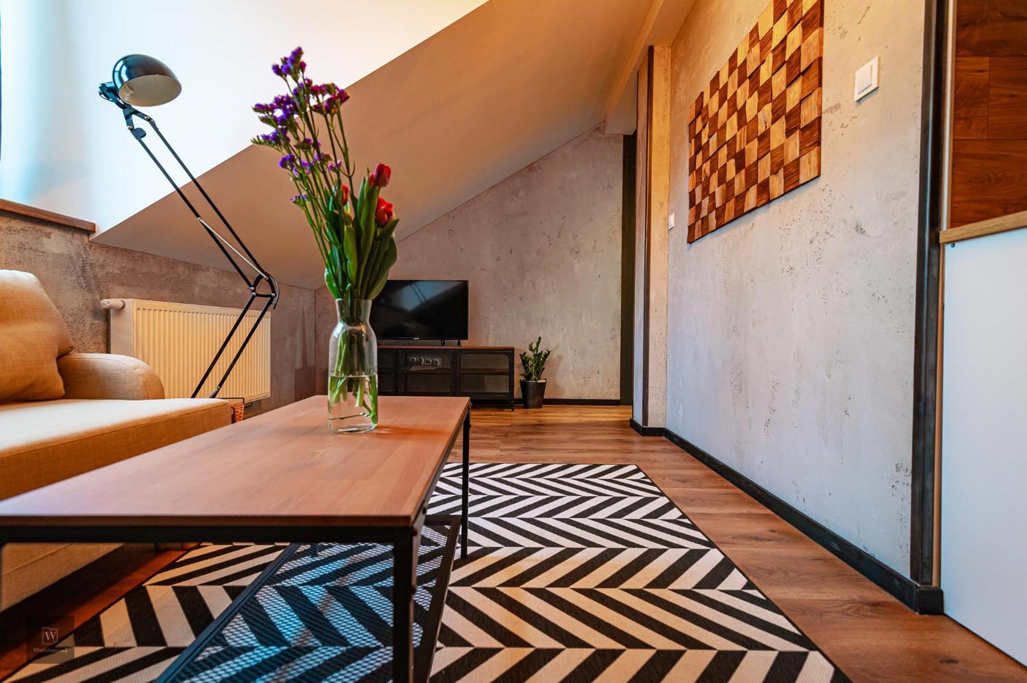 One-Bedroom Deluxe Apartment