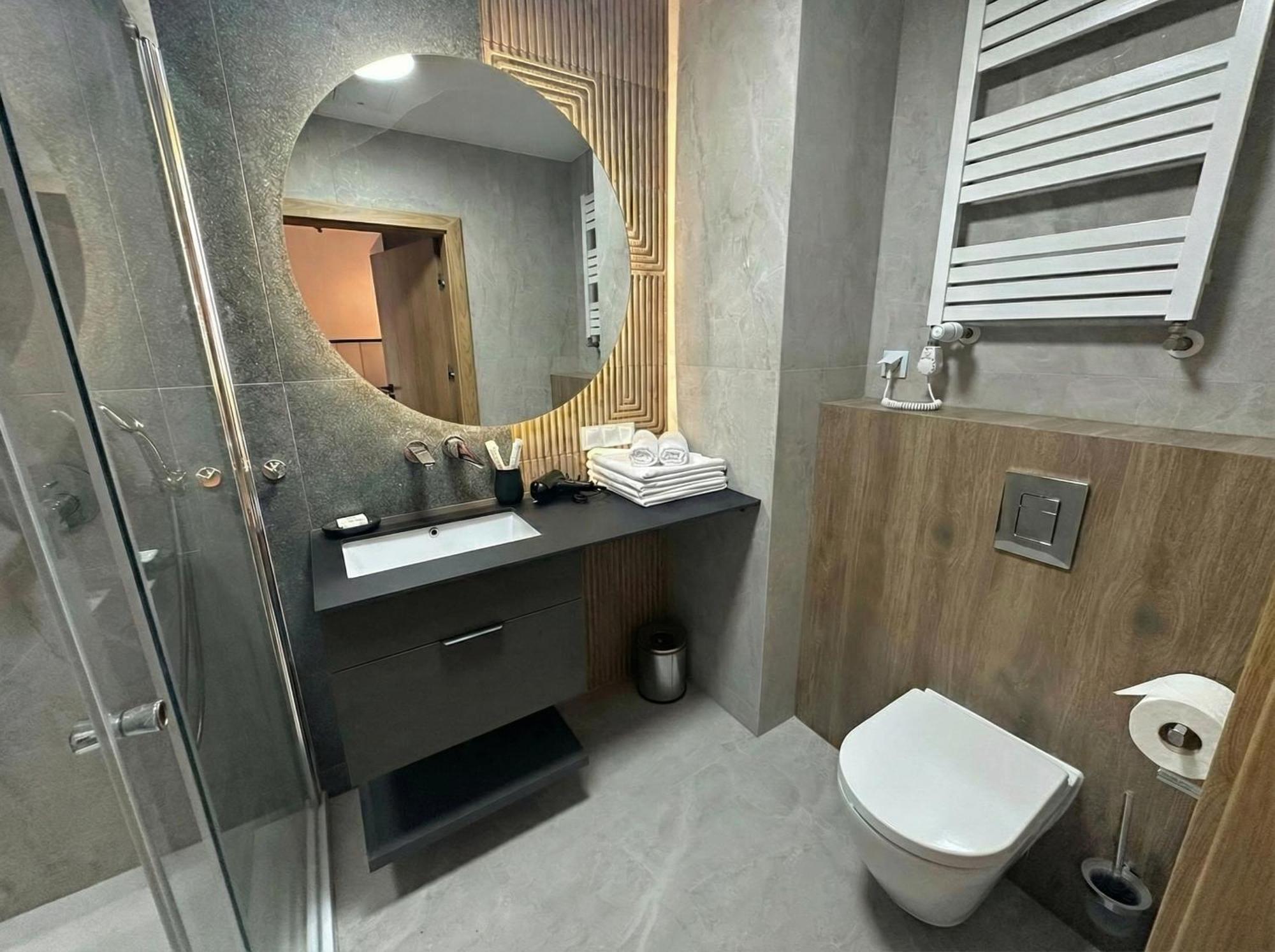 Deluxe Apartment