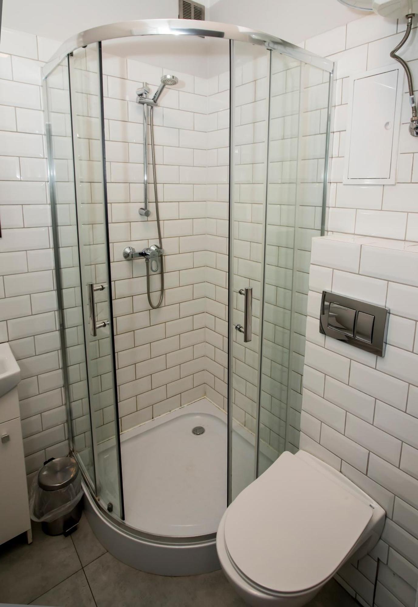 Double Room Private Bathroom