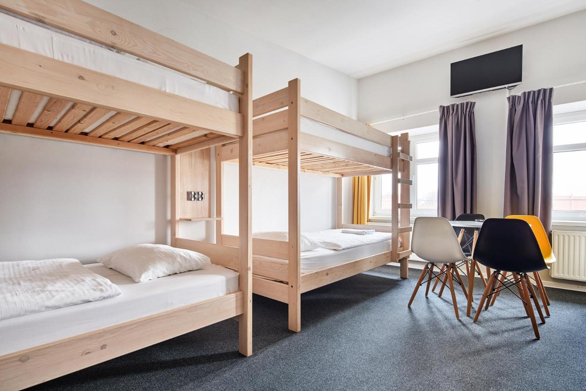 8-Bed Mixed Dormitory Room