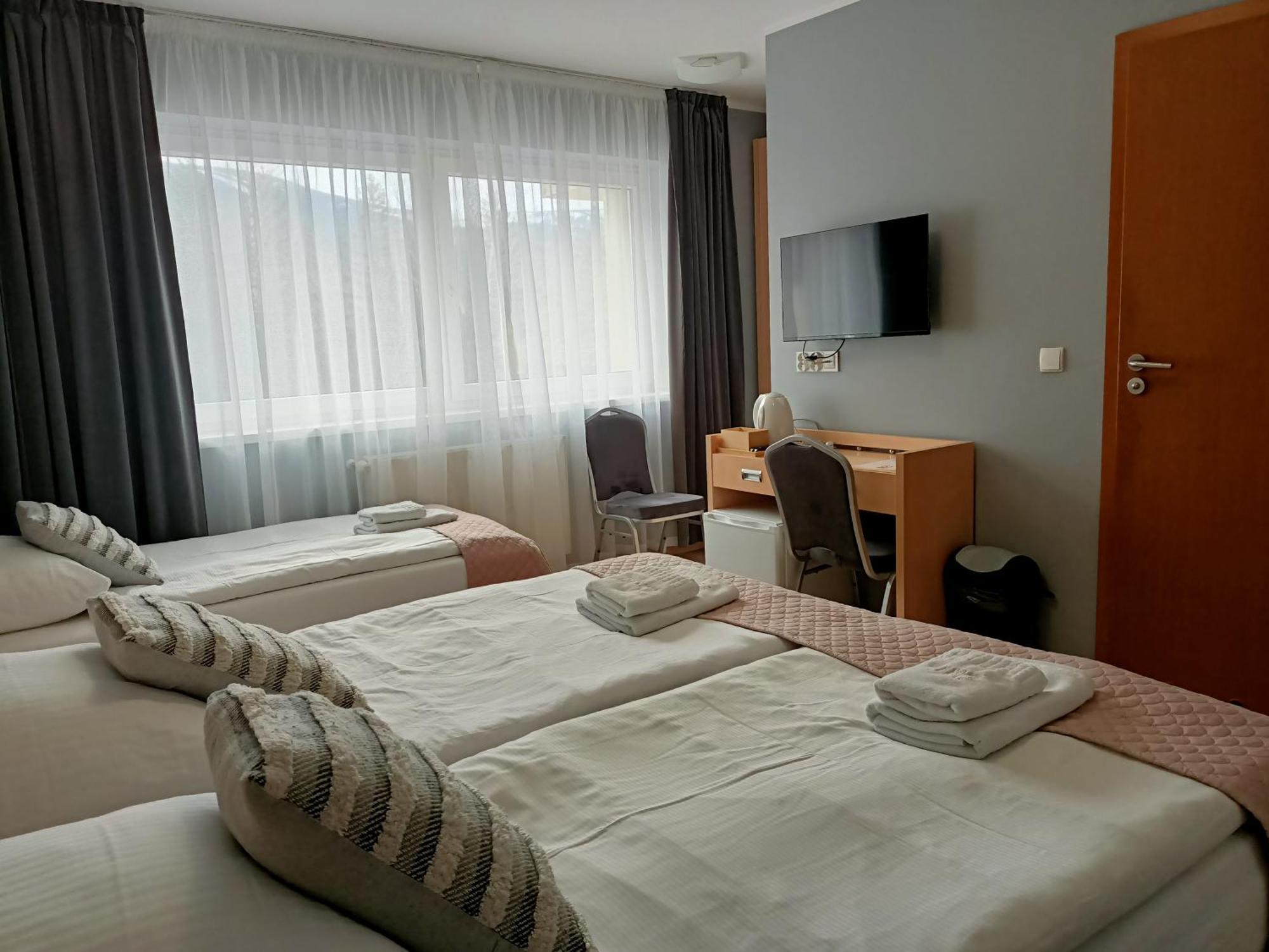 Triple Room Mountain View