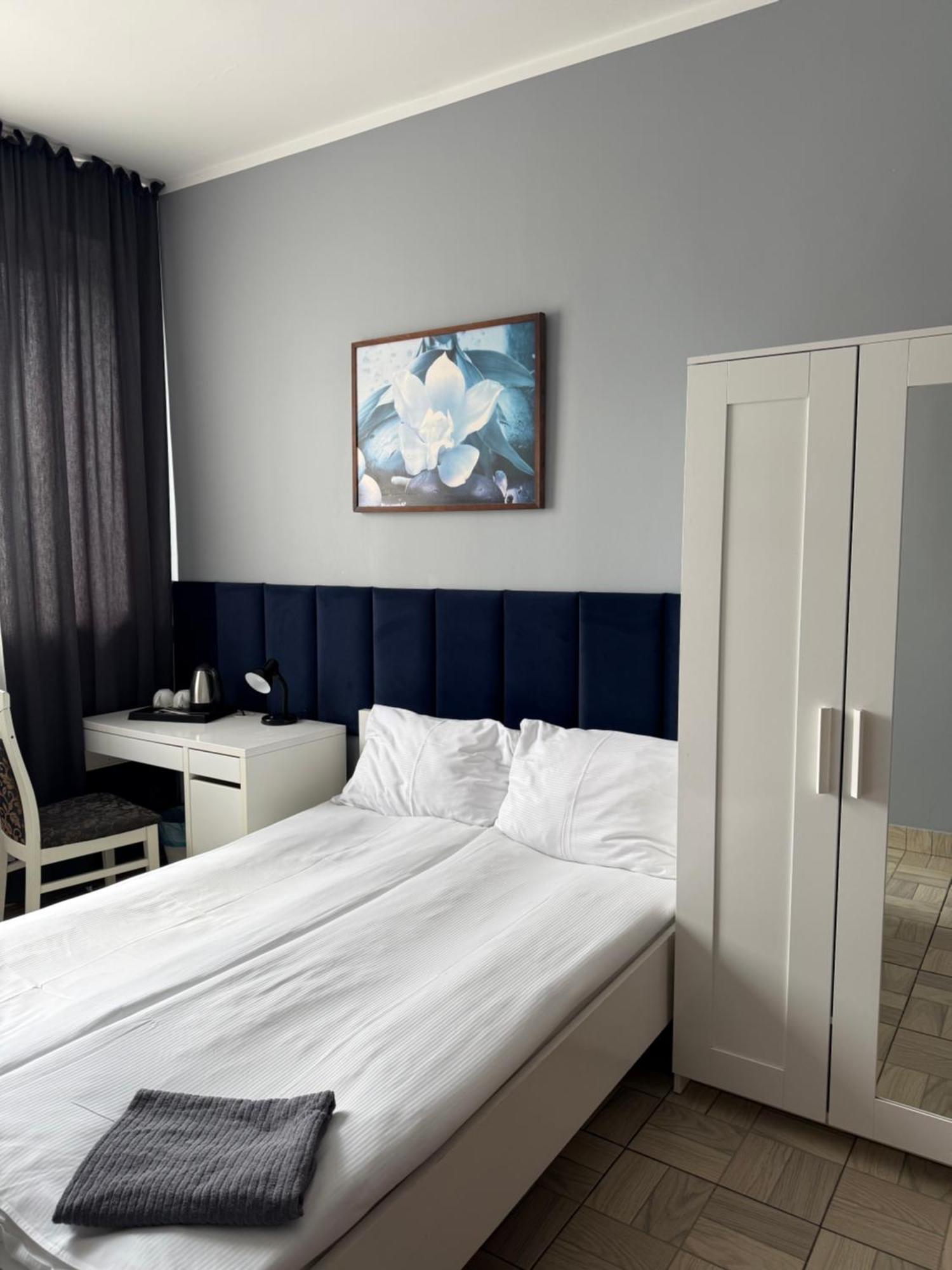 Double Room Private Bathroom