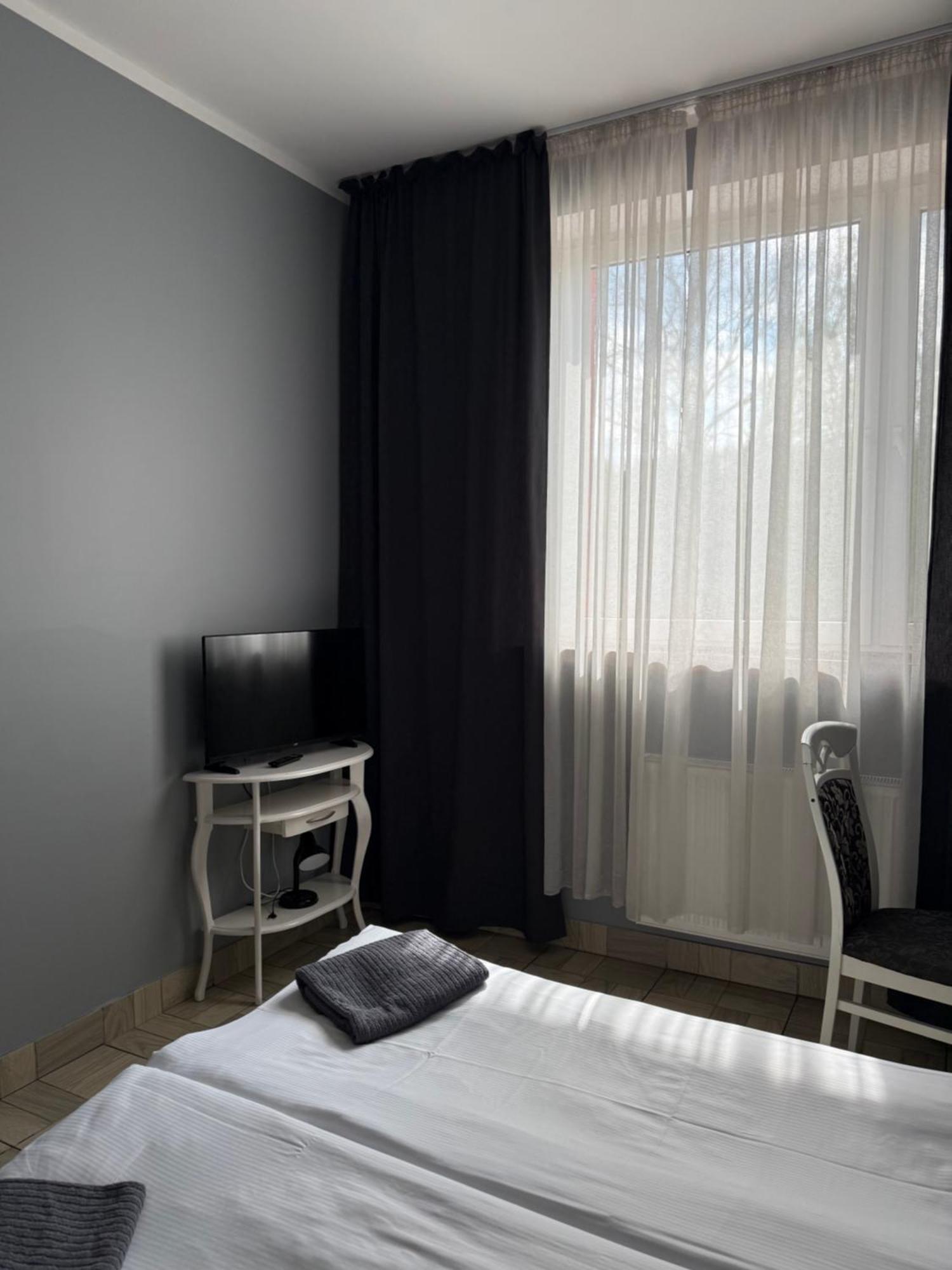 Double Room Private Bathroom