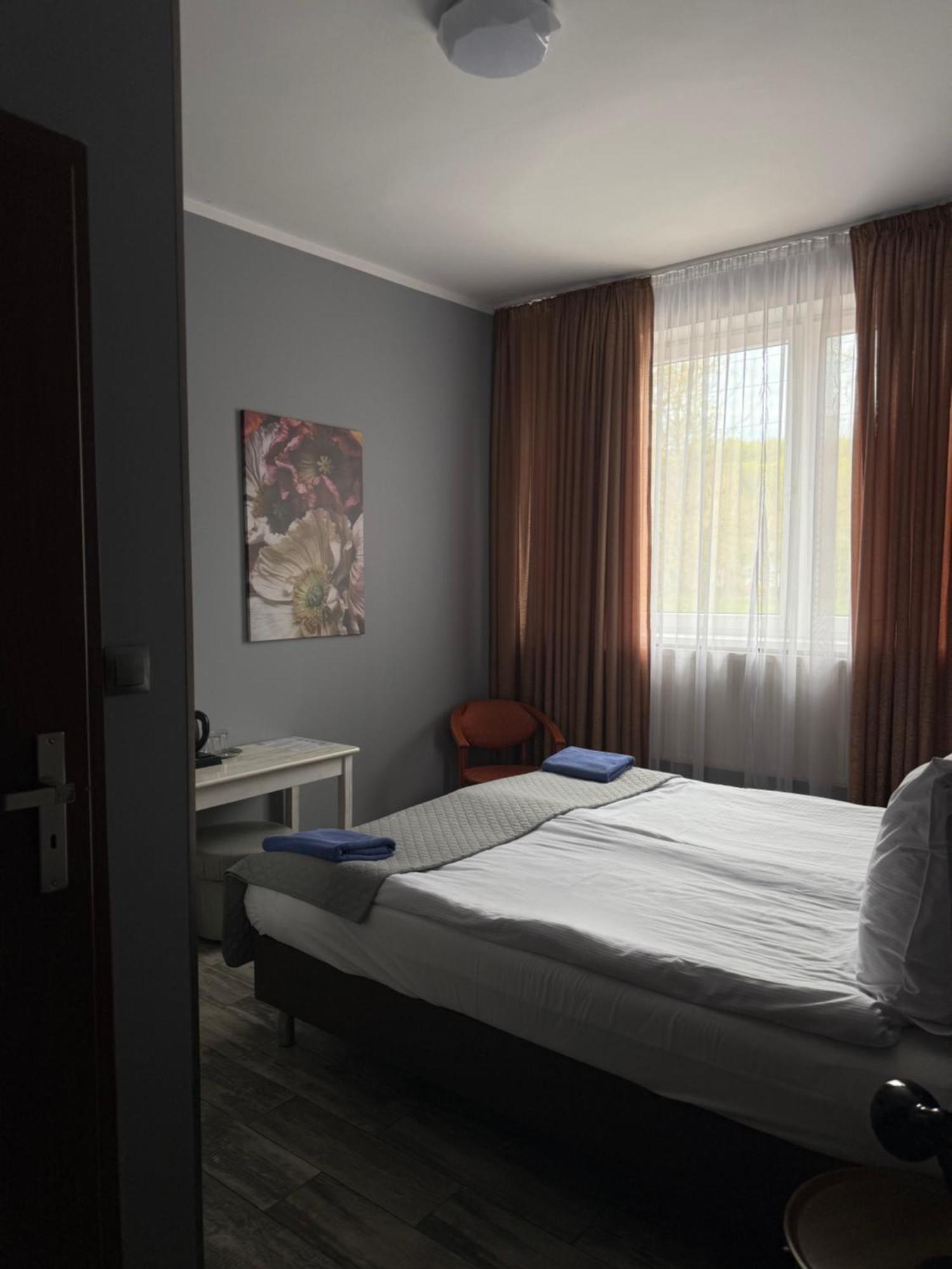 Double Room Private Bathroom