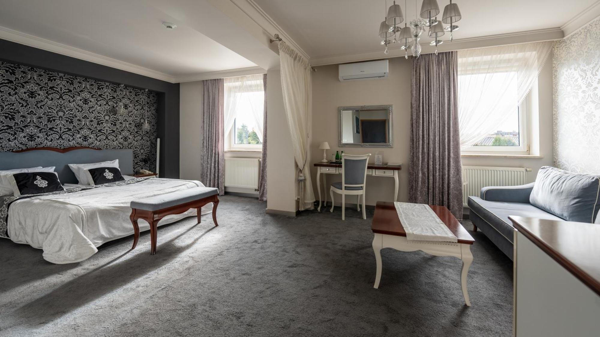 One-Room Suite