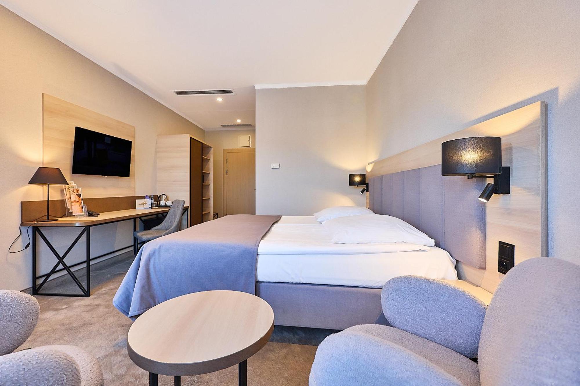 Double or Twin Room Extra Bed