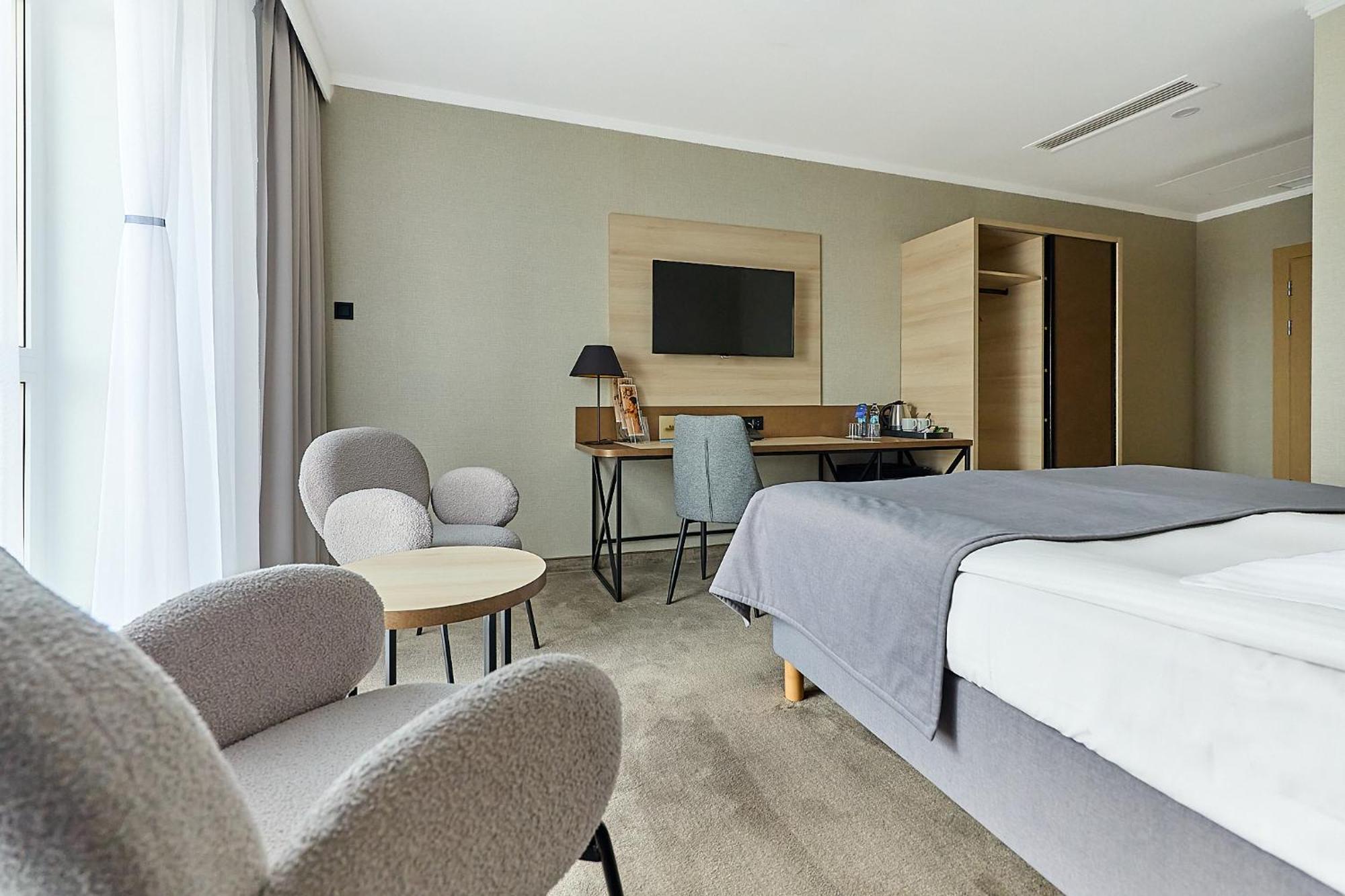 Double or Twin Room Extra Bed