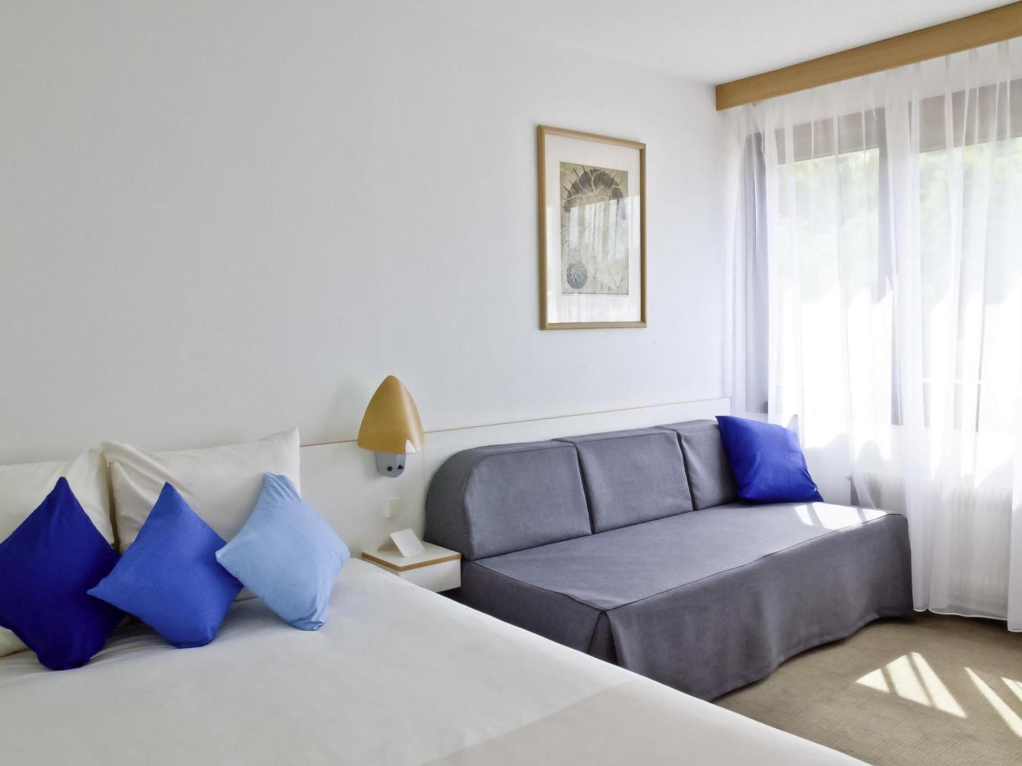 Standard Double Room Sofa