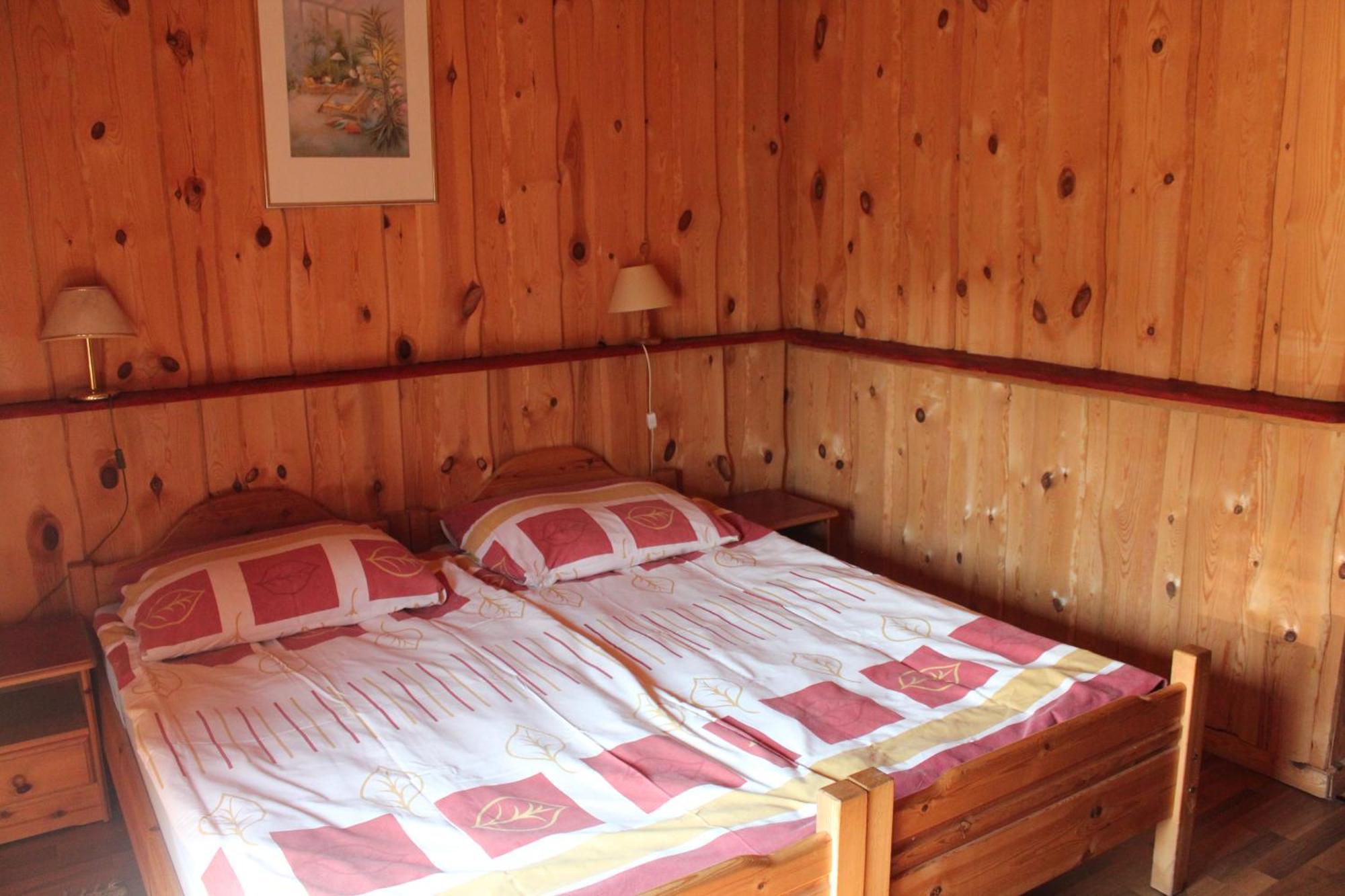 Large Twin Room