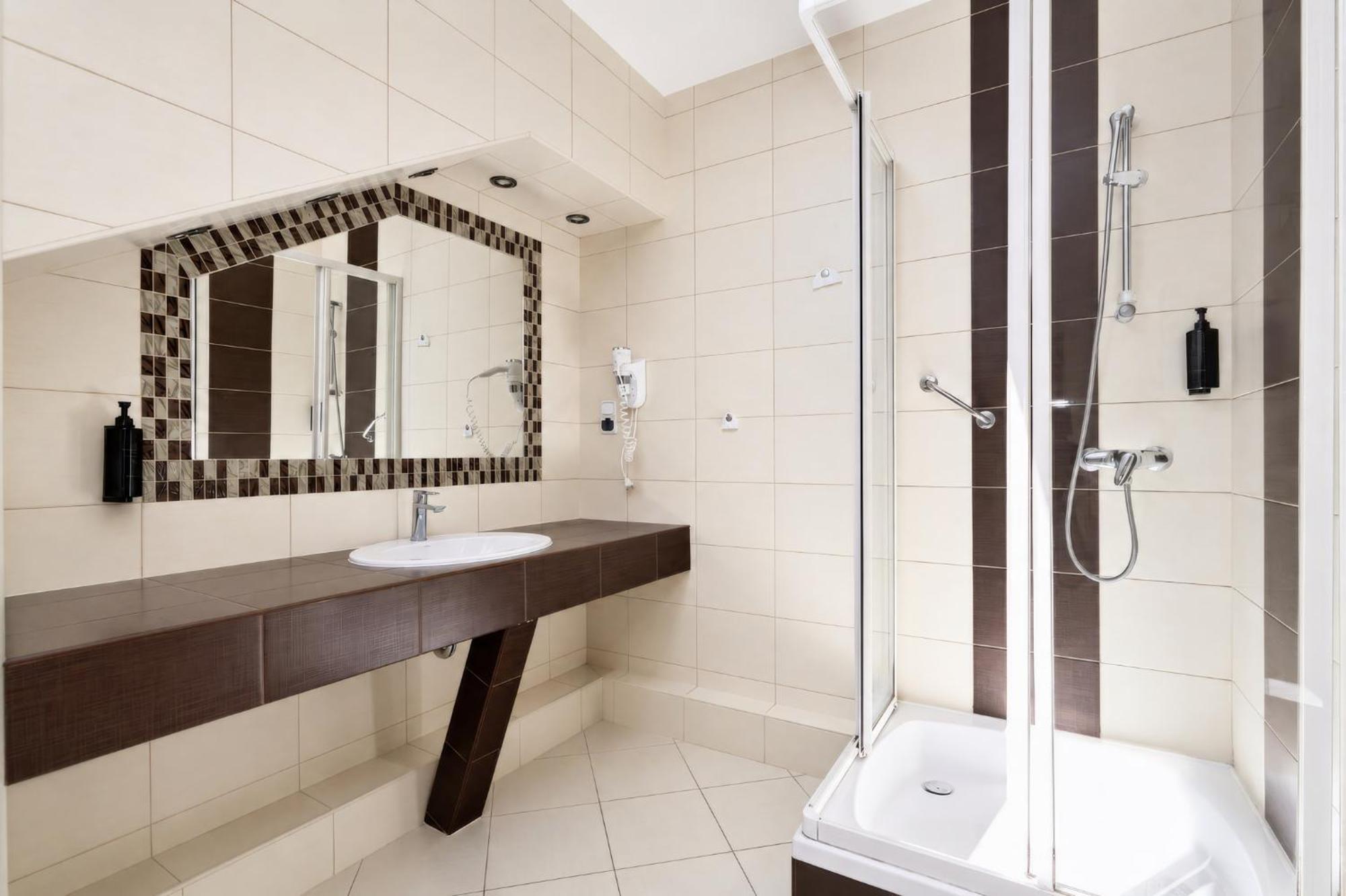 Premium Quadruple Room