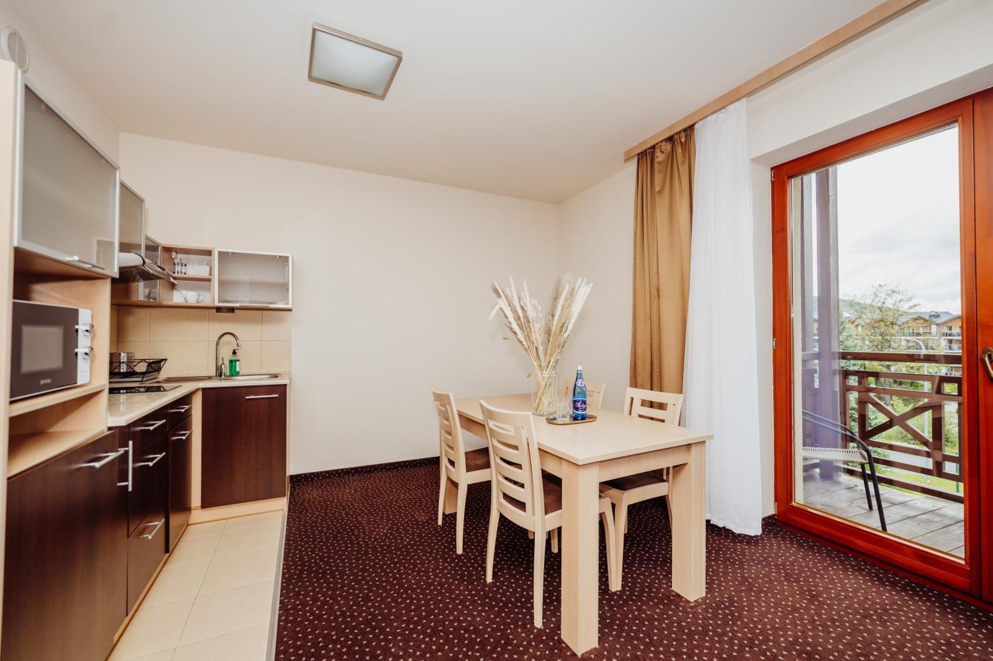 Superior One-Bedroom Apartment Balcony