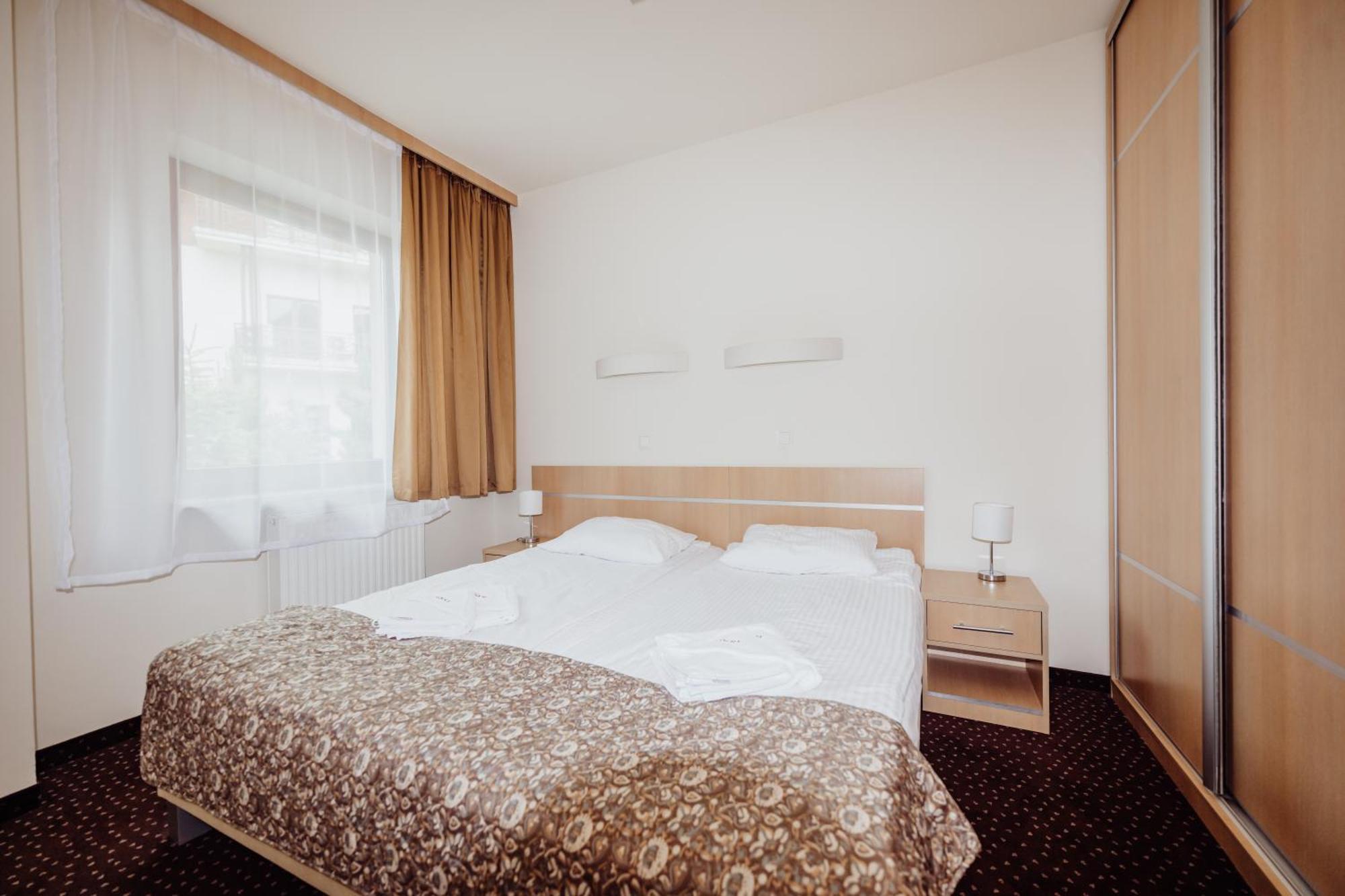 Superior One-Bedroom Apartment Balcony