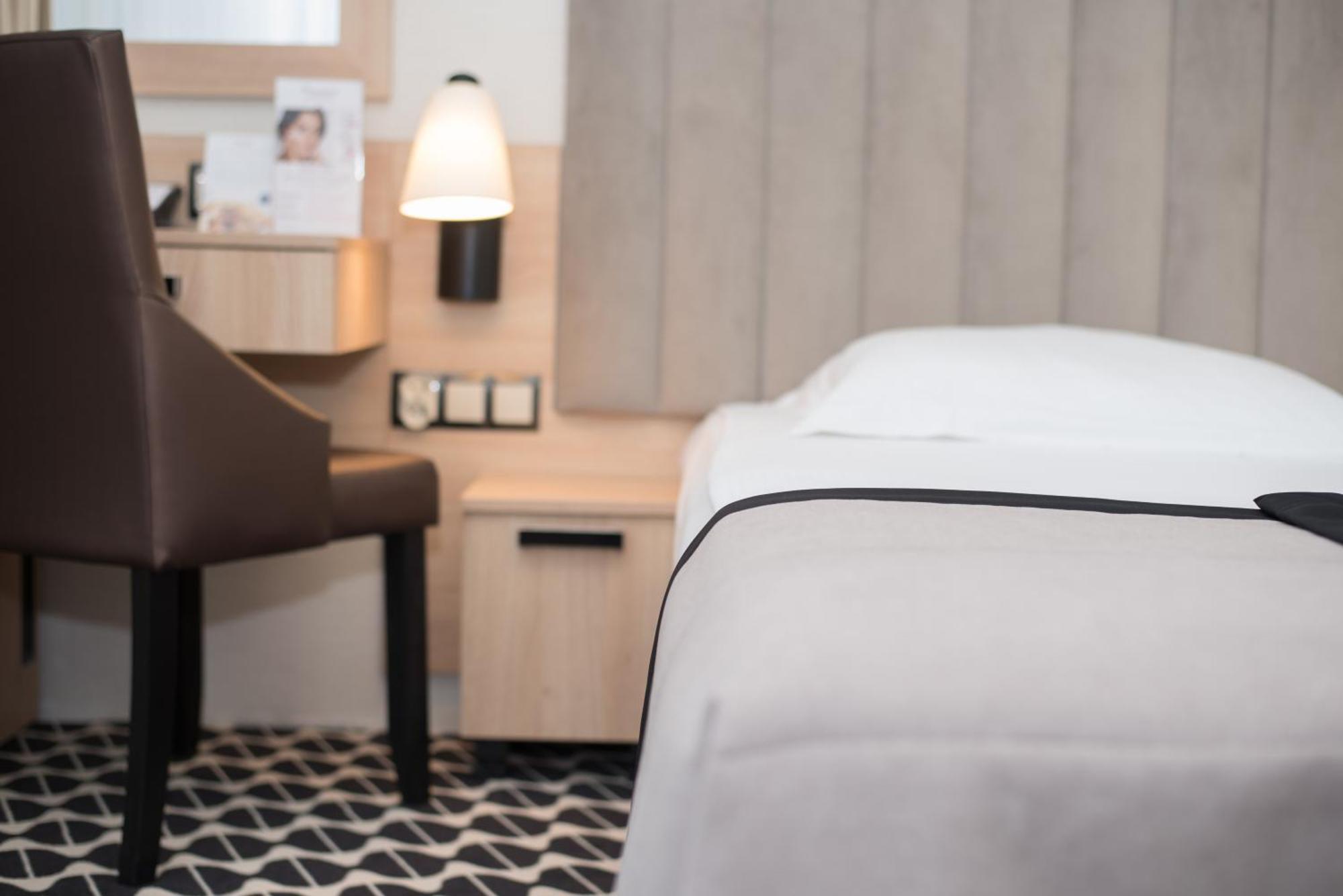 Large Premium Double or Twin Room
