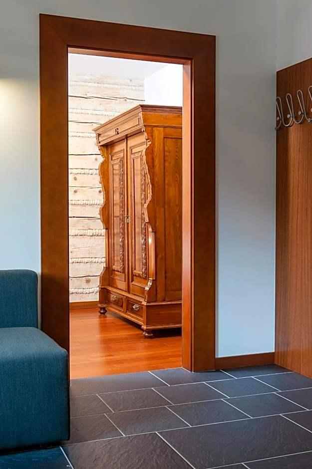 Standard Double Suite