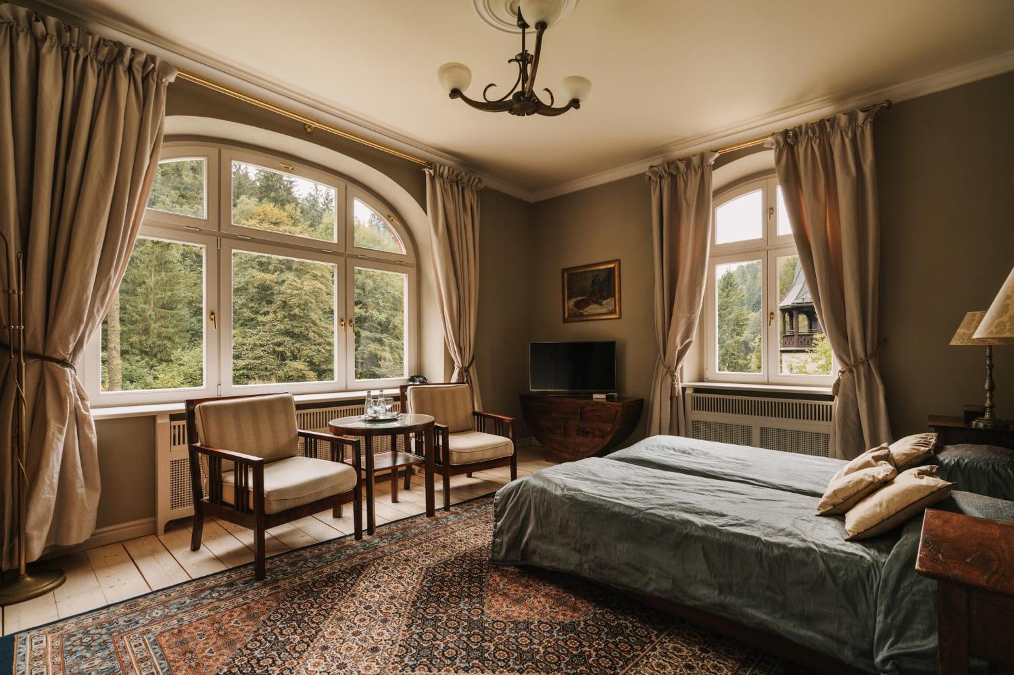 Deluxe Double or Twin Room Garden View