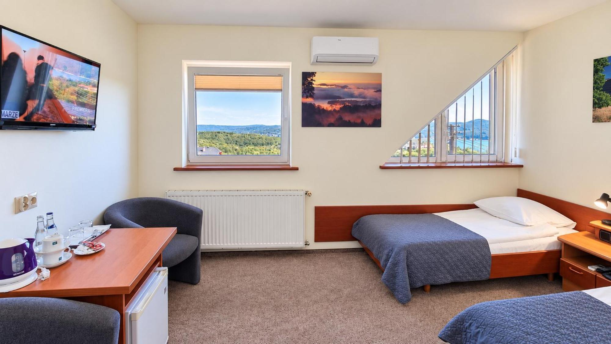Twin Room Lake View